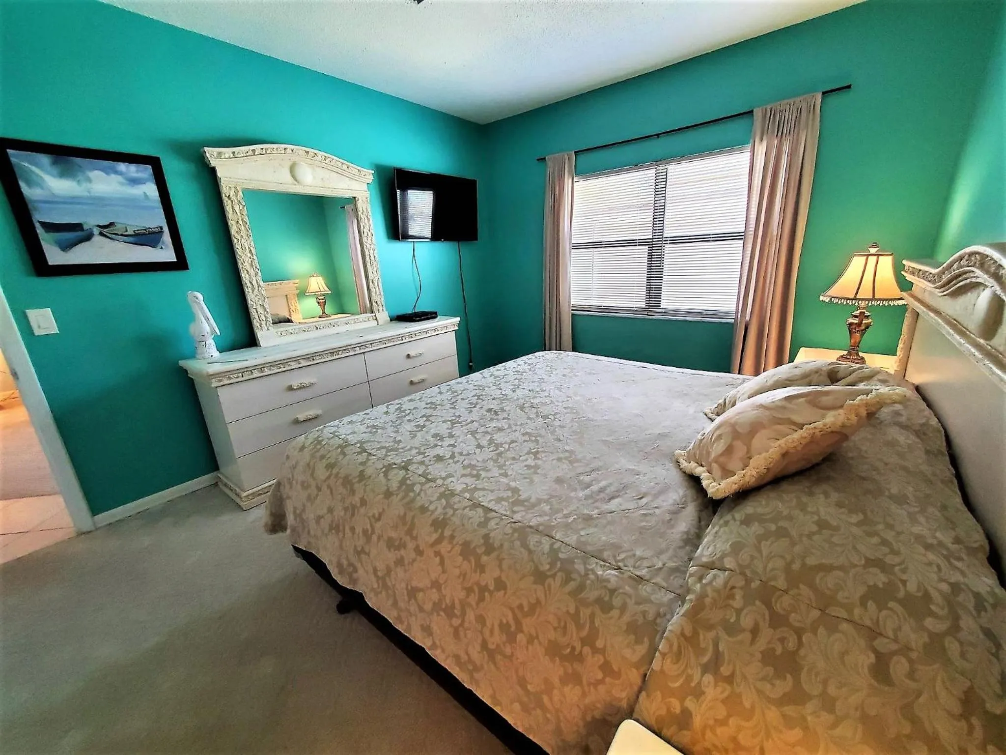 Bed in Welcome to Oasis #21 Your Coastal Retreat in Daytona Beach Shores-Walk To The Beach