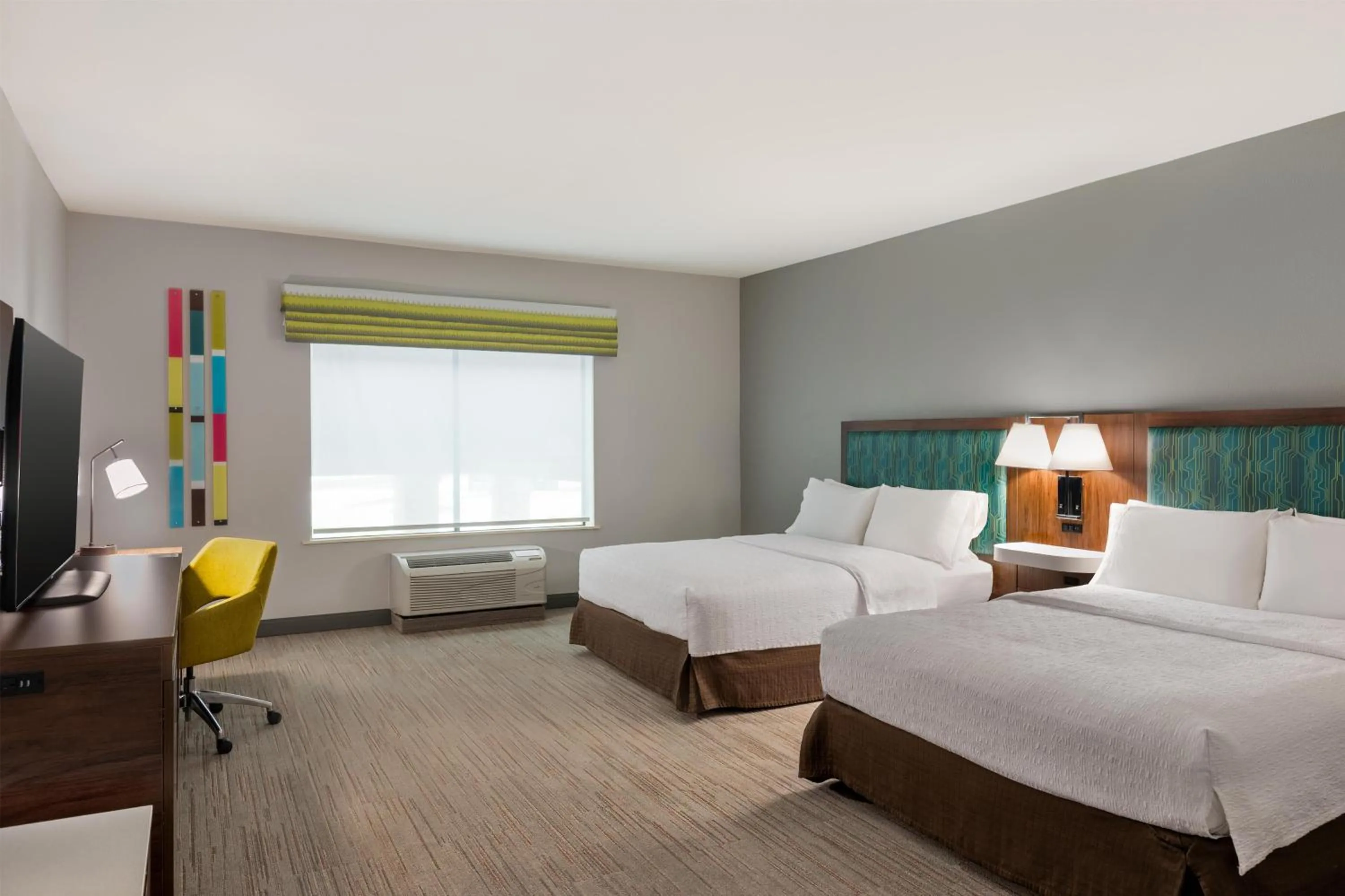 Bed in Hampton Inn Lake Charles