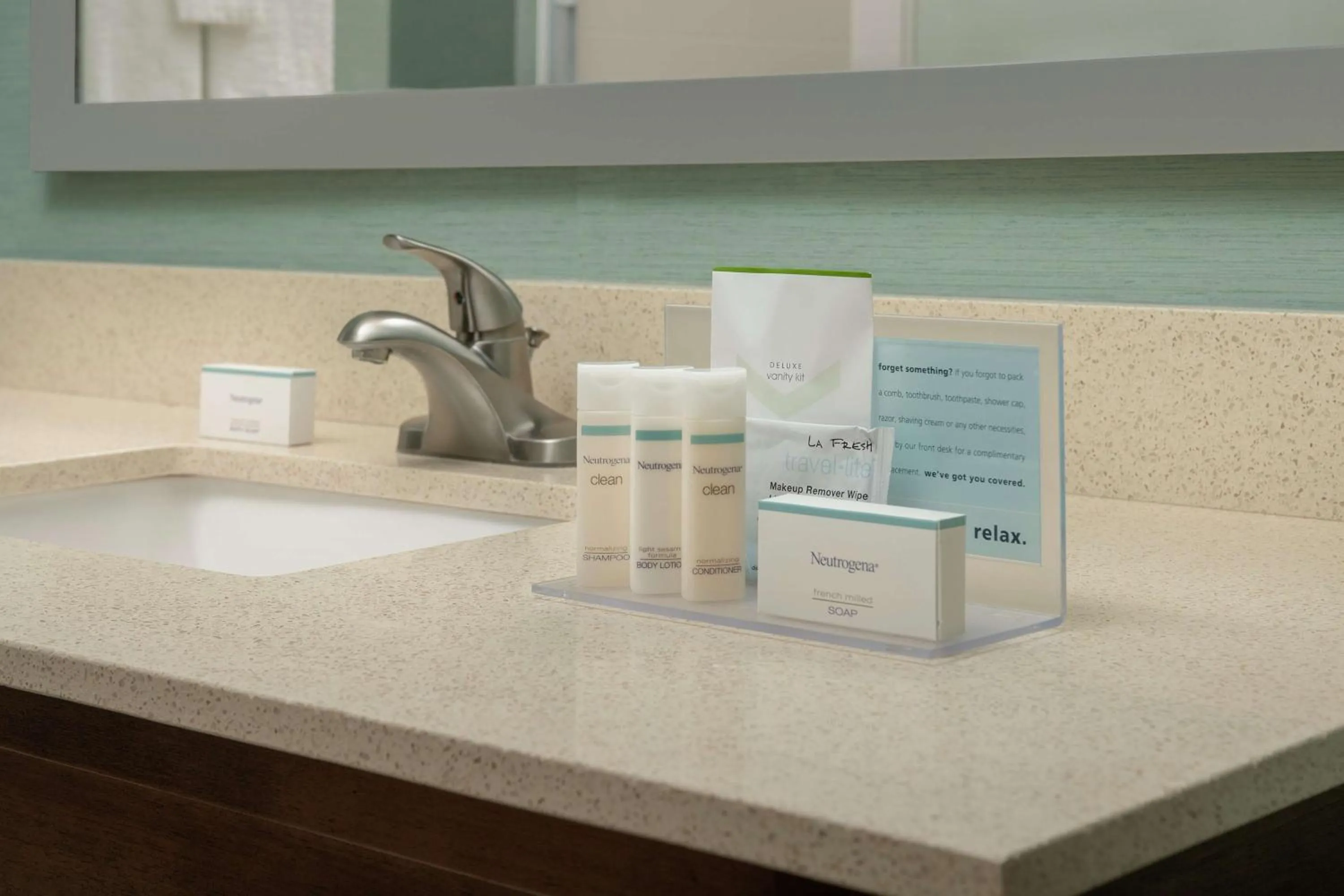 Bathroom in Hampton Inn Lake Charles