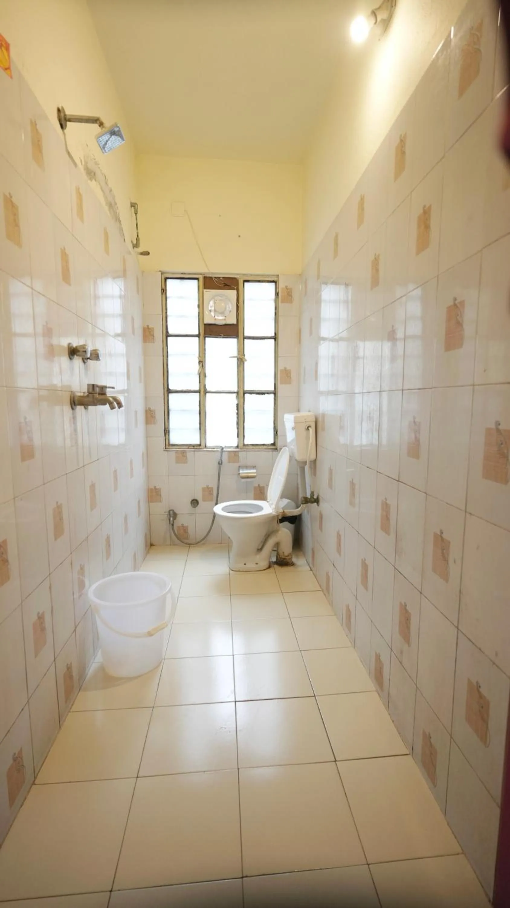 Bathroom in Jungle by sturmfrei Udaipur