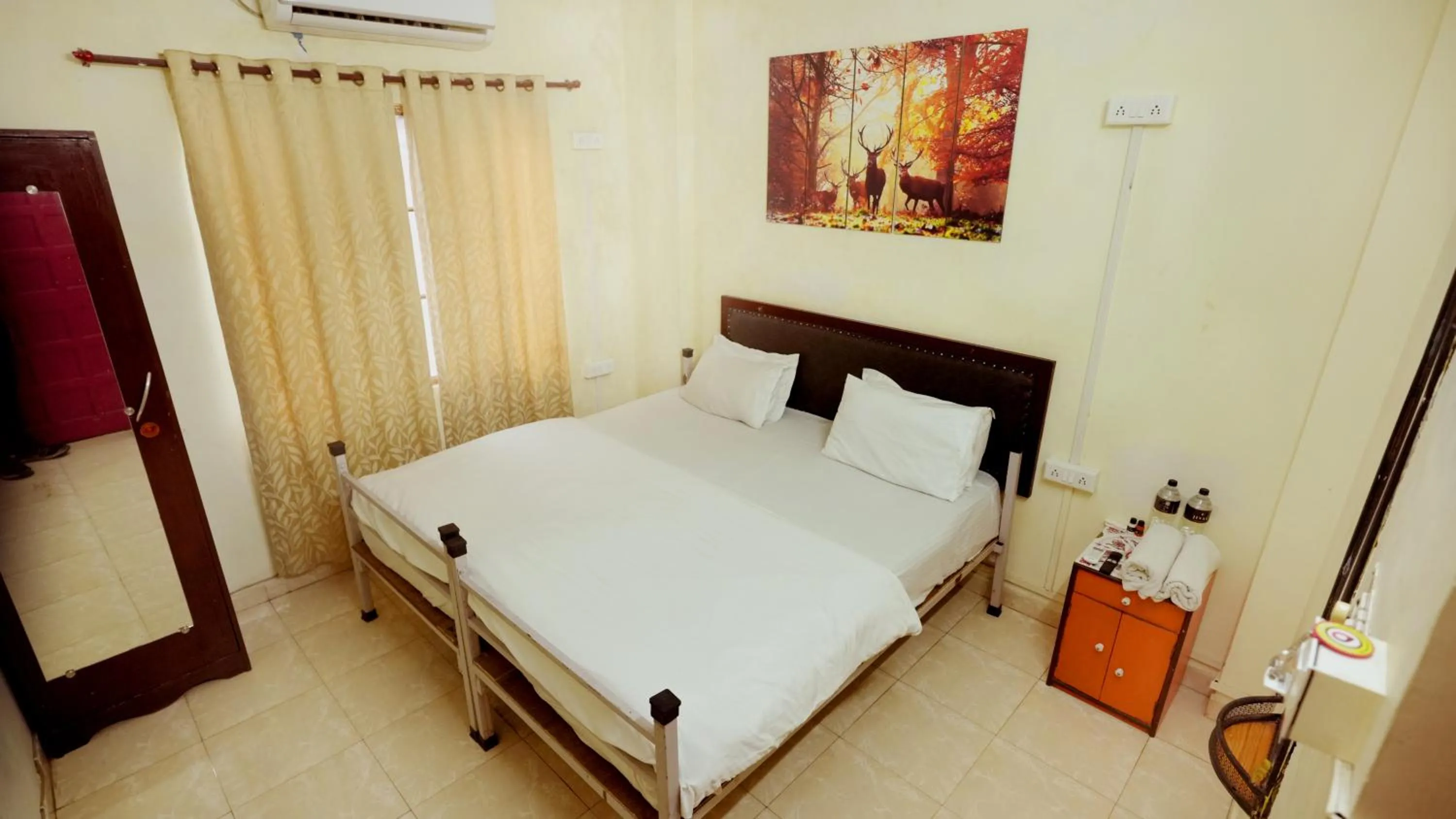 Bed in Jungle by sturmfrei Udaipur