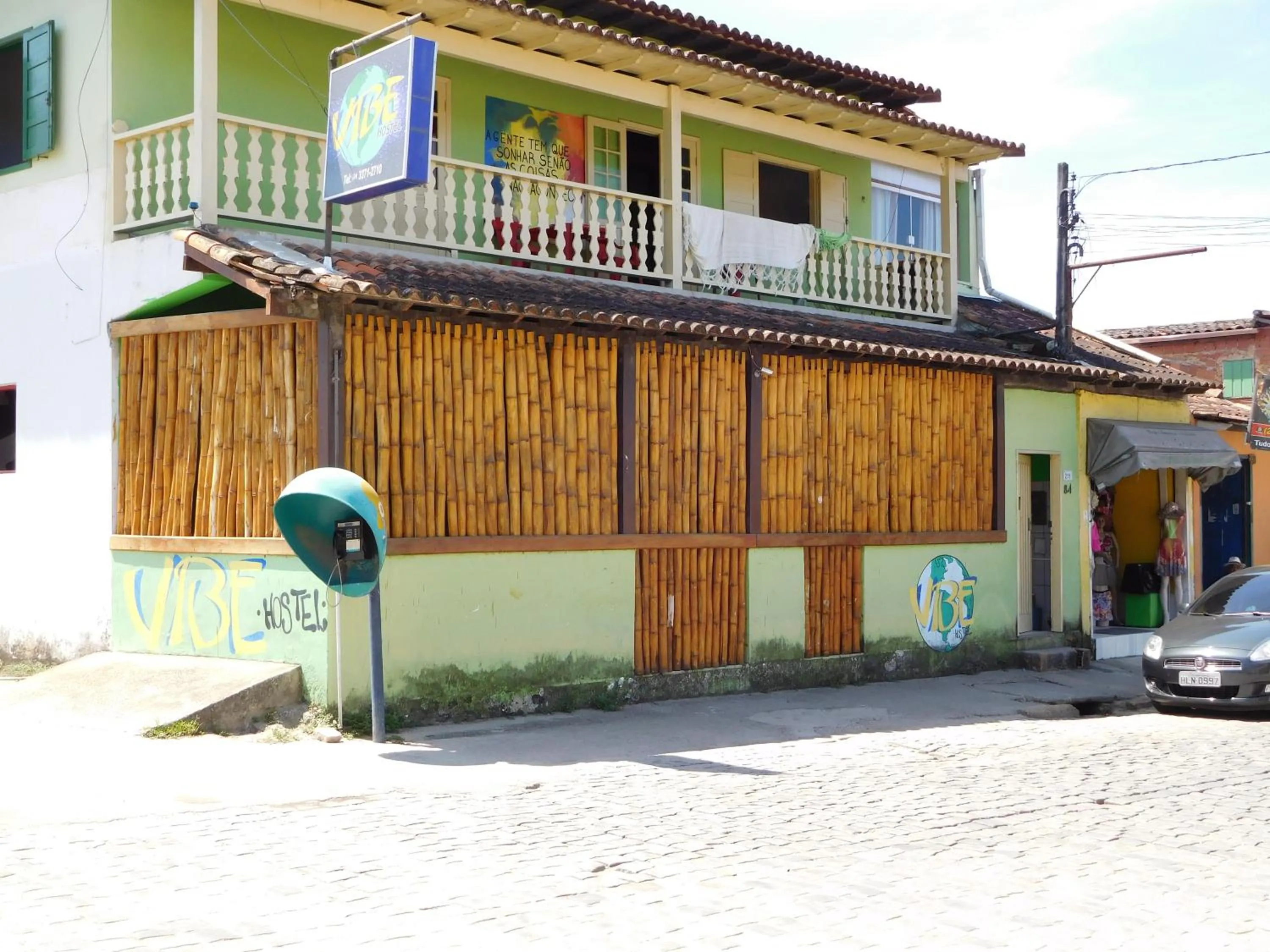 Facade/entrance in Vibe Hostel Paraty