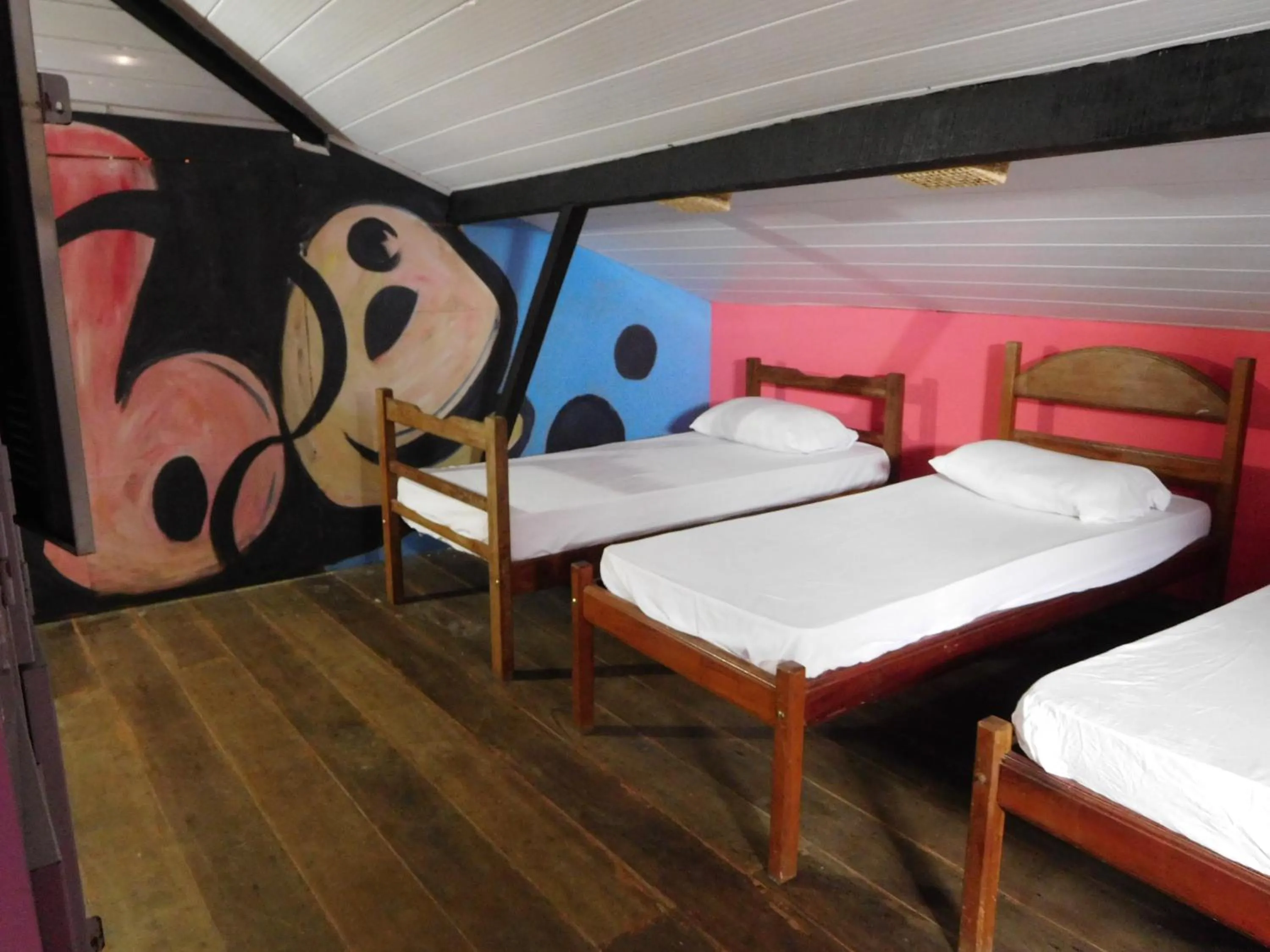 Bedroom, Bed in Vibe Hostel Paraty