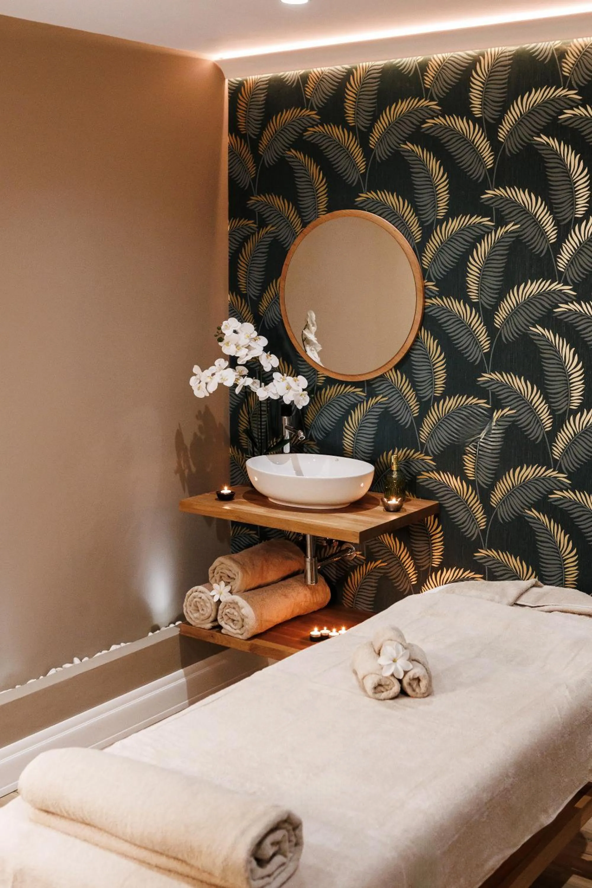 Spa and wellness centre/facilities, Bed in Alanda Marbella Hotel & Wellness