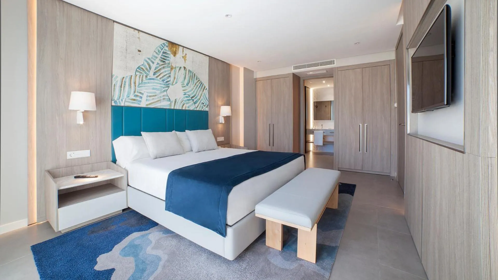 Bed in Alanda Marbella Hotel & Wellness