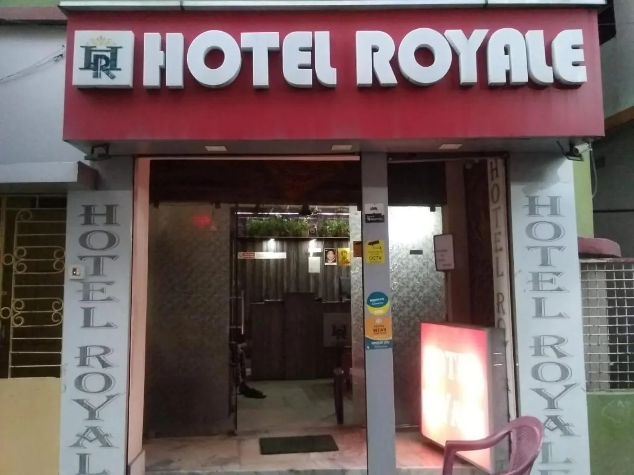 HOTEL ROYALE