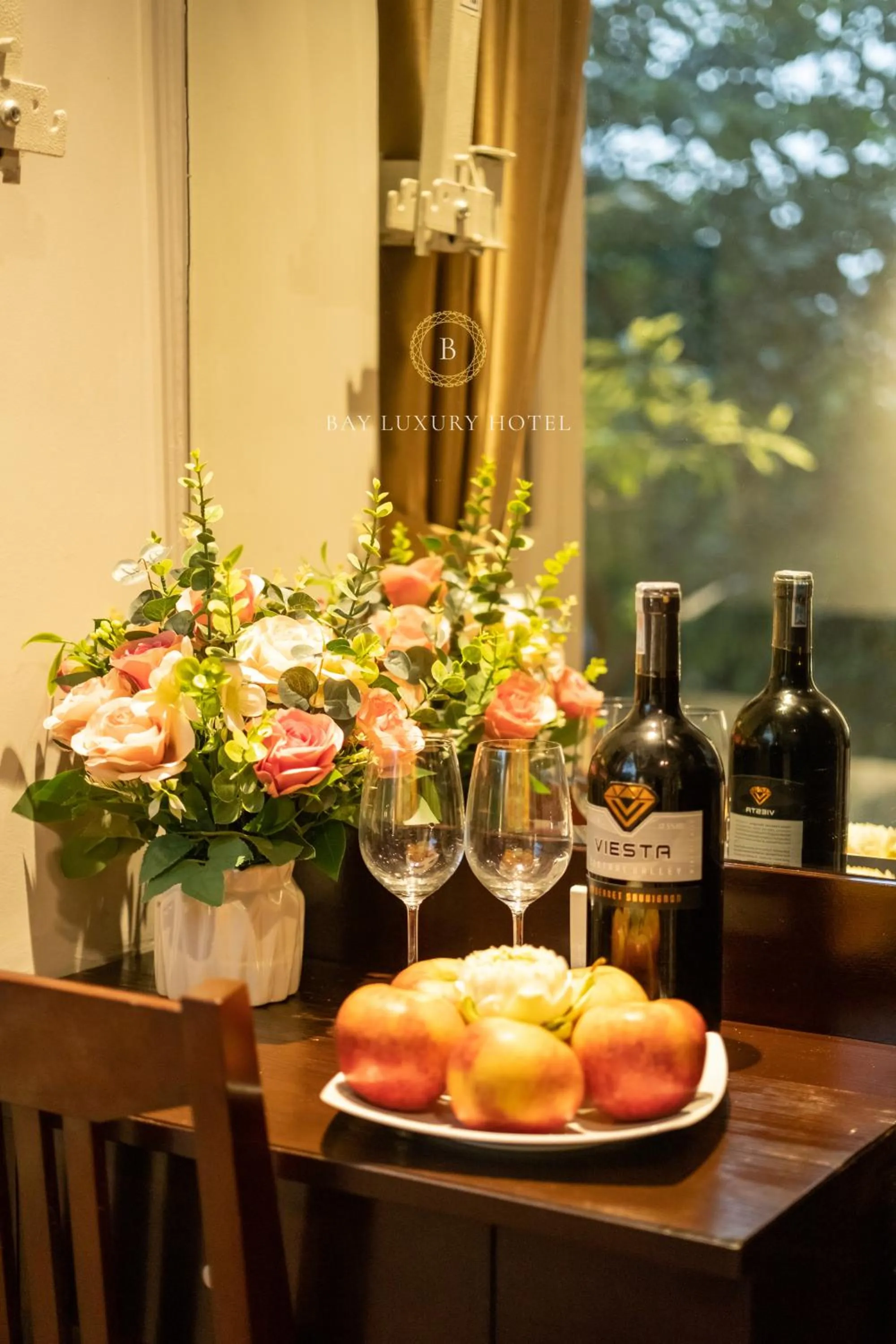 Food and drinks in Bay Luxury Hotel & Spa - 9 Nguyen Truong To