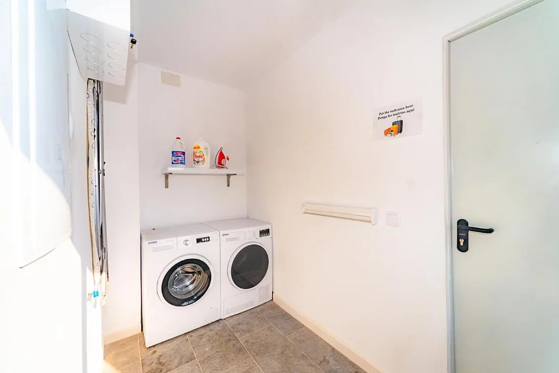 laundry in Suites Casa San Mateo