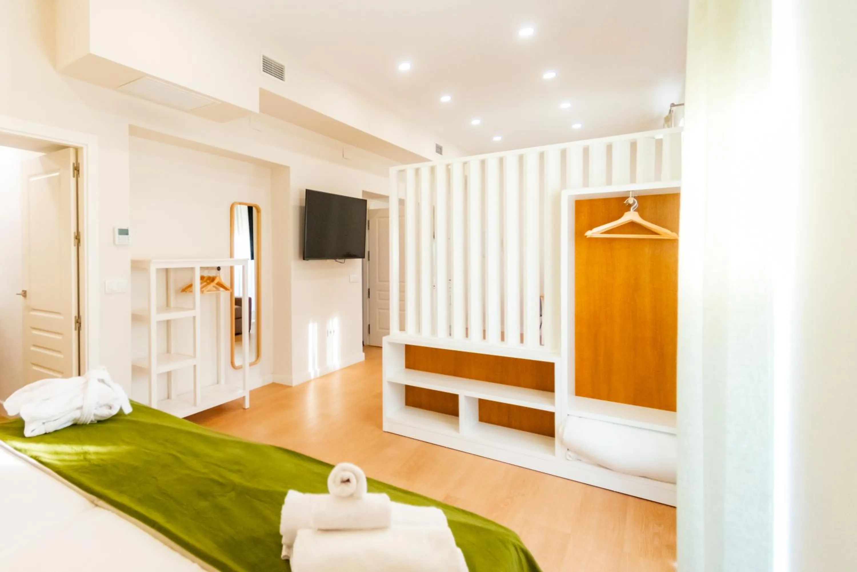 Bedroom, Bed in Suites Casa San Mateo