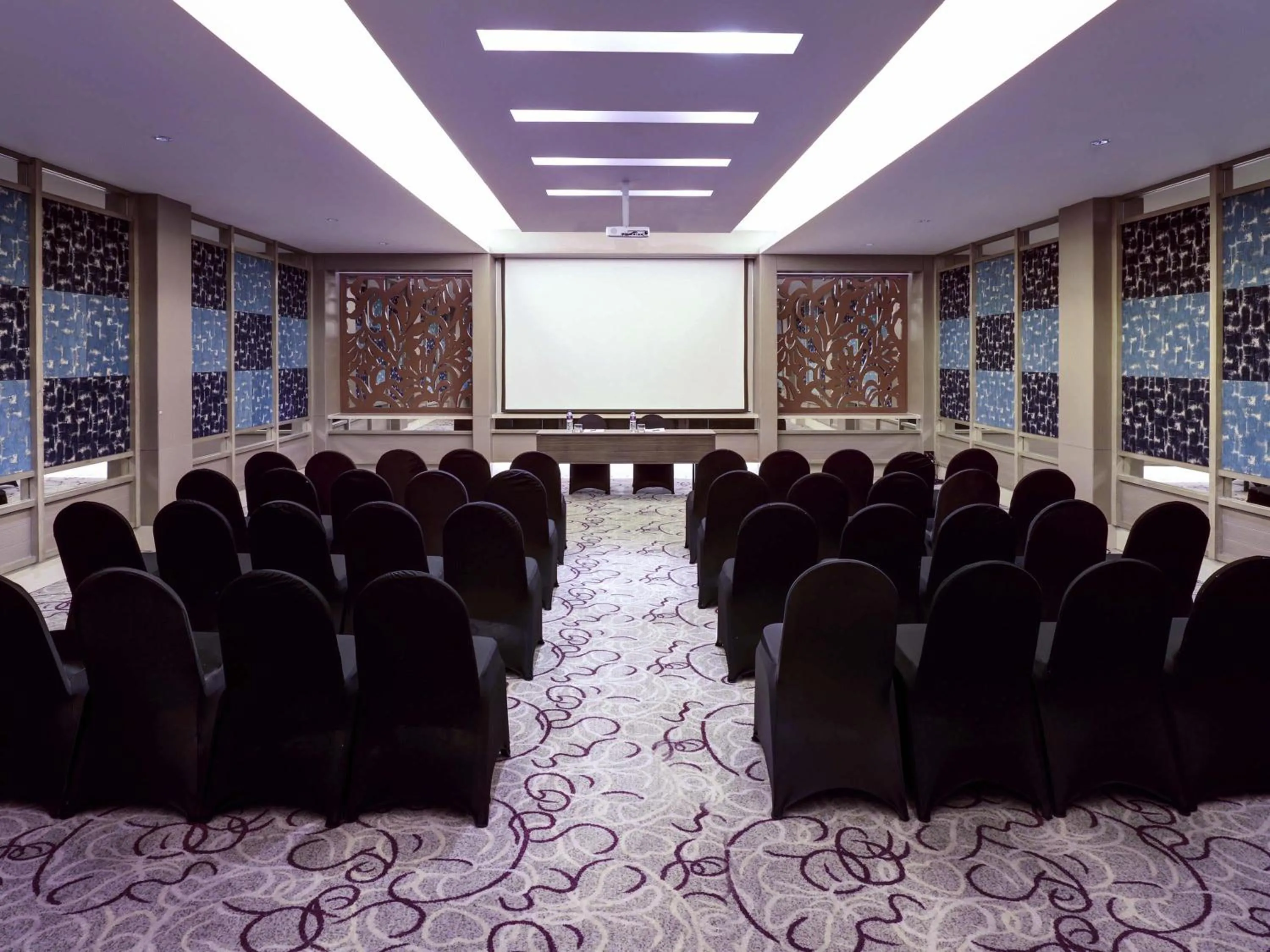 Meeting/conference room in Grand Mercure Bandung Setiabudi