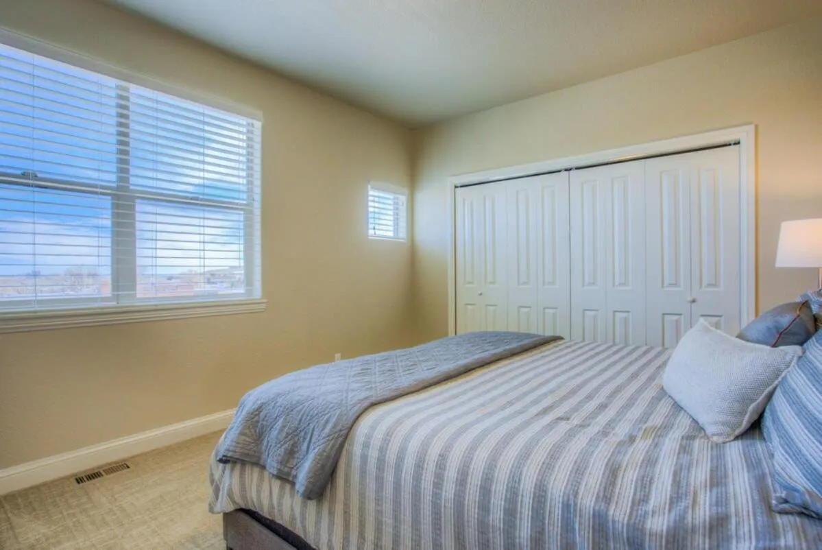 4BD Pikes Peak Views Minutes to Hiking & Dining