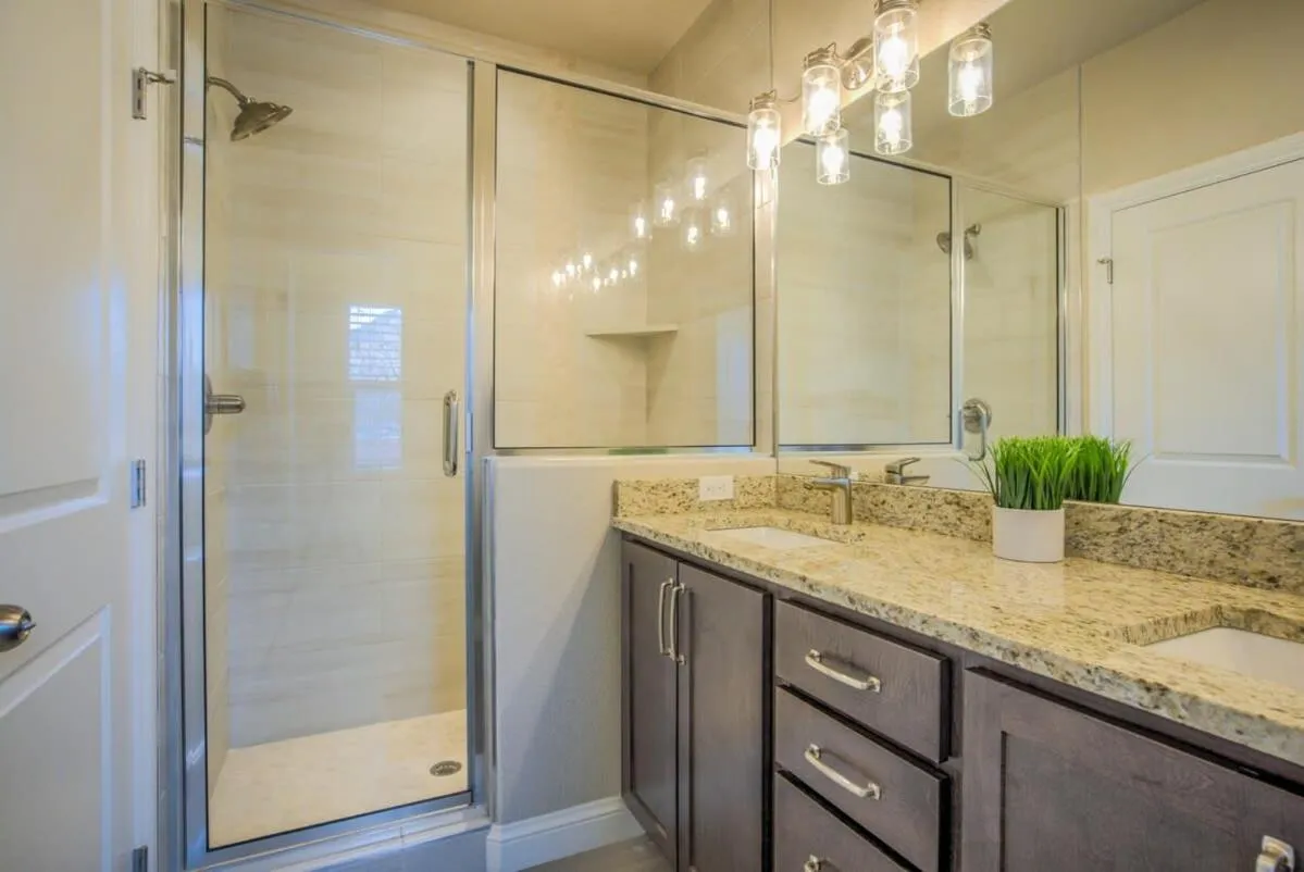 4BD Pikes Peak Views Minutes to Hiking & Dining