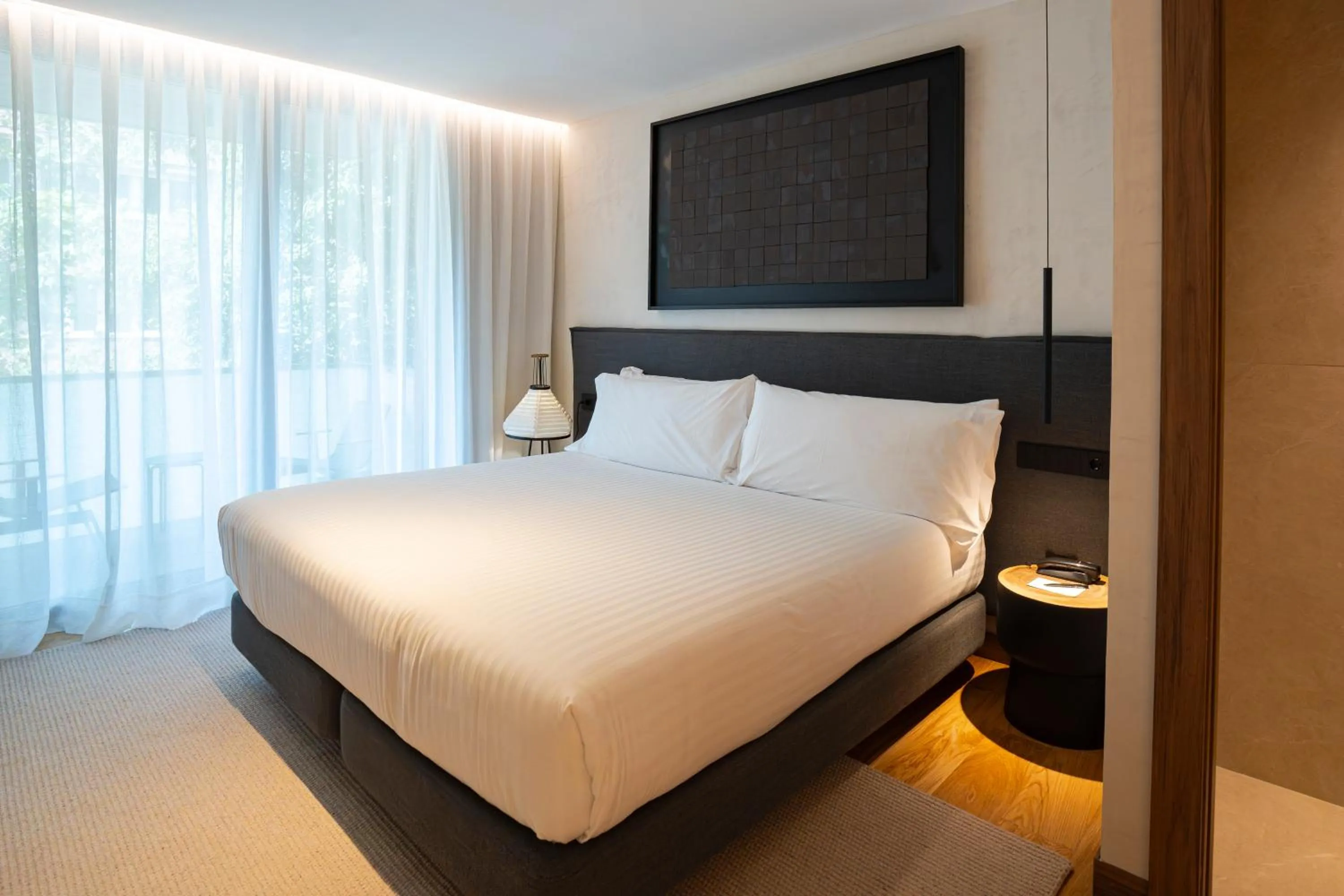 Photo of the whole room, Bed in Zenit Borrell