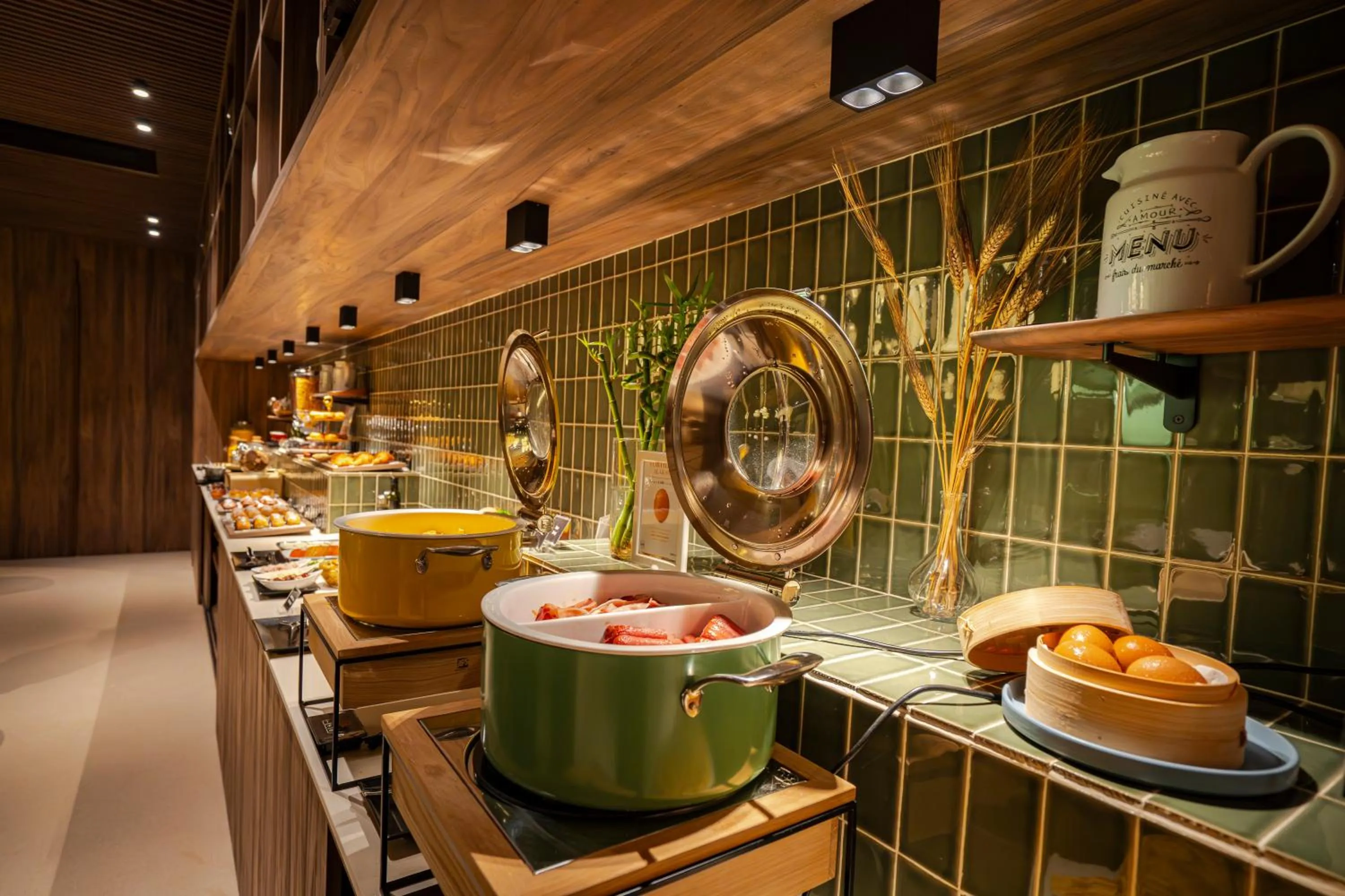 Buffet breakfast in Zenit Borrell