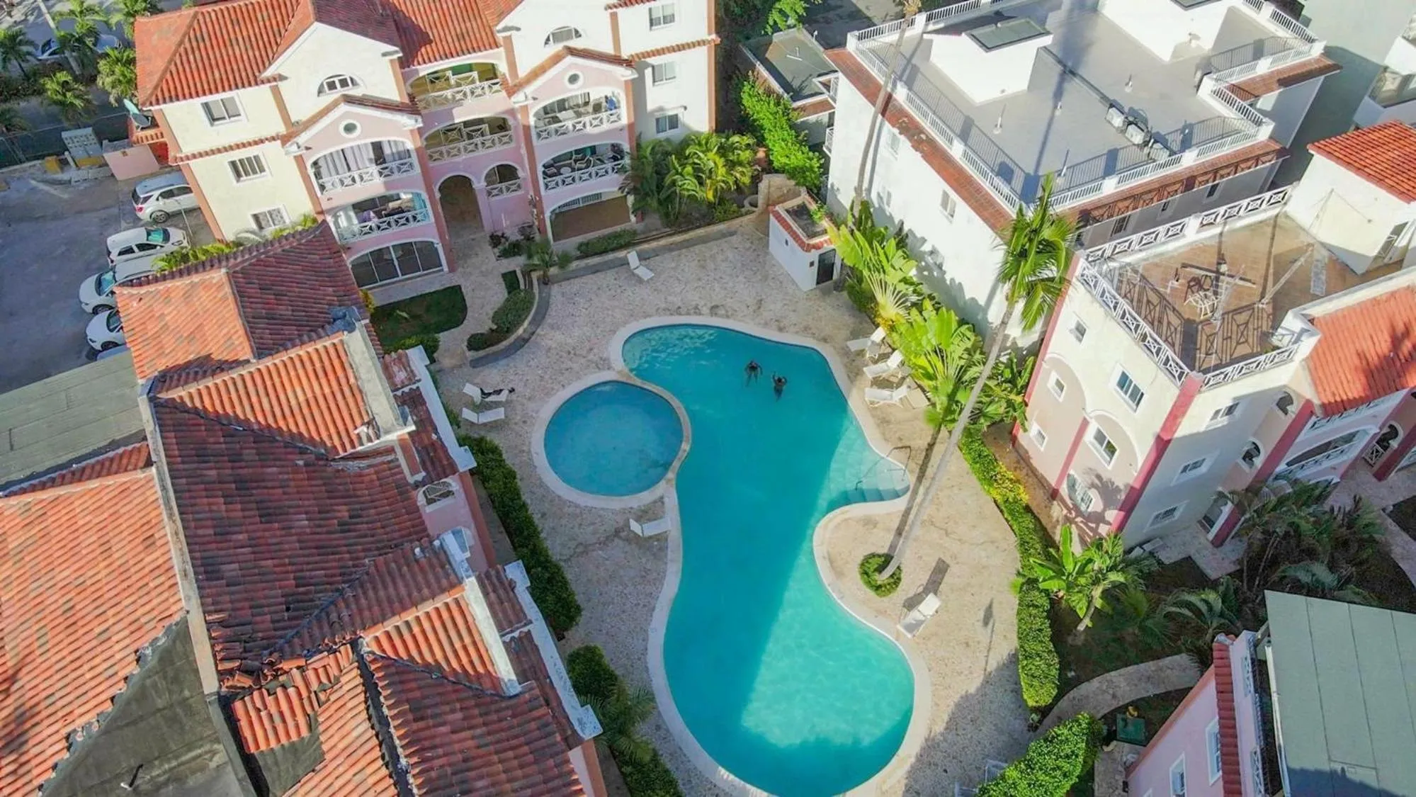 Swimming pool in El Dorado Apartment 1bedroom walking distance from Playa Bavaro