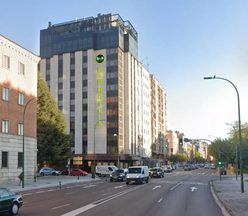 Property building in B&B HOTEL Burgos
