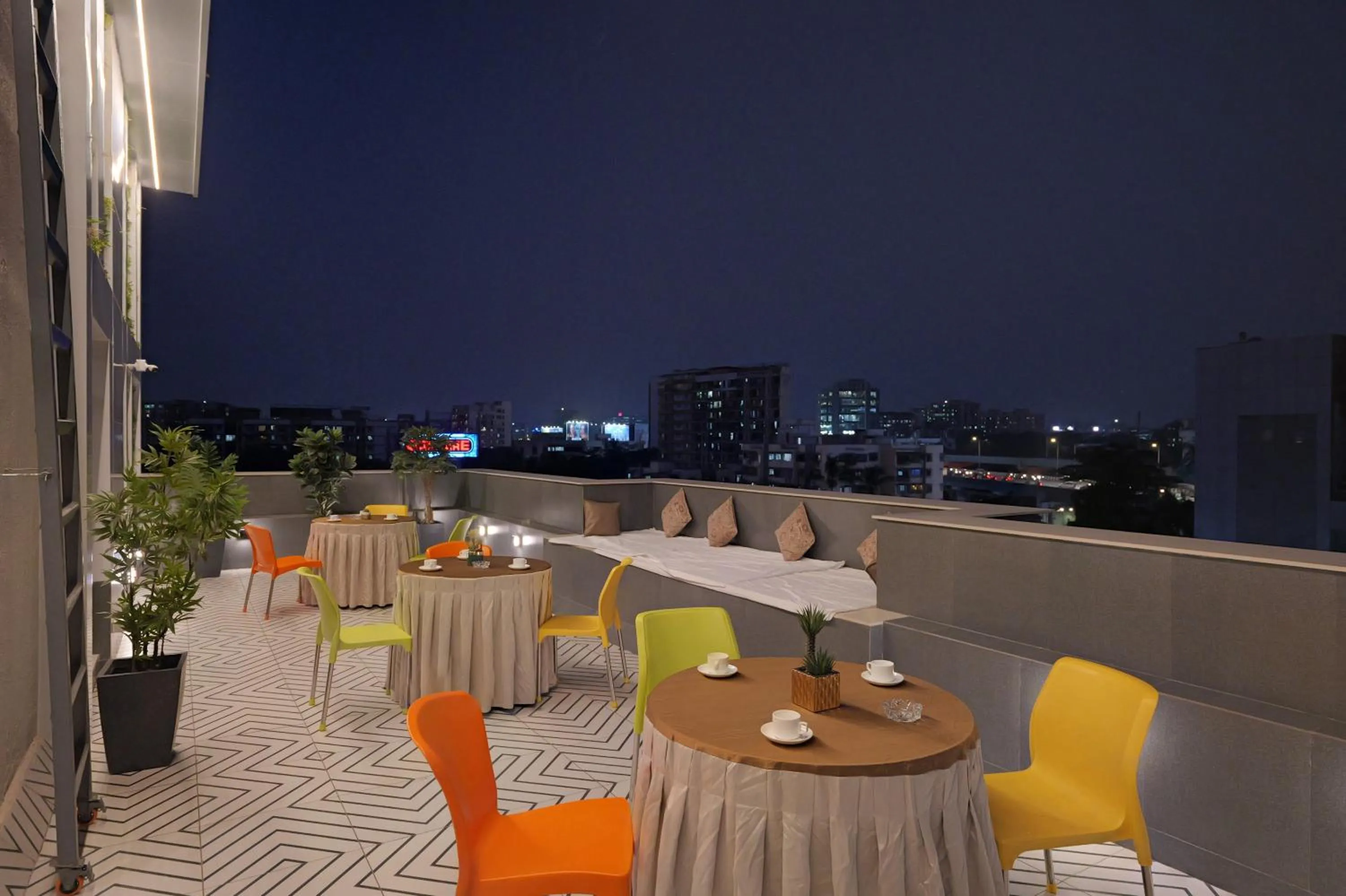 Planet Boutique Hotel