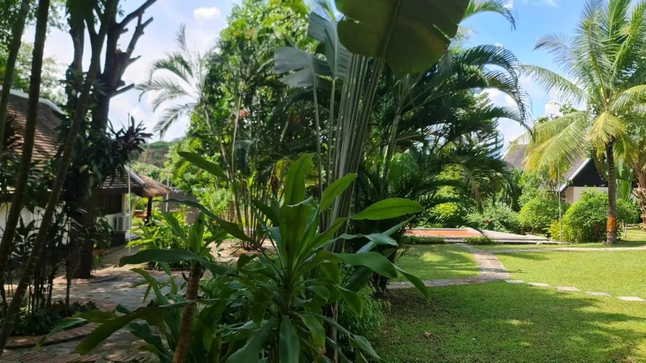 Garden in Namkhan View Luangprabang Resort