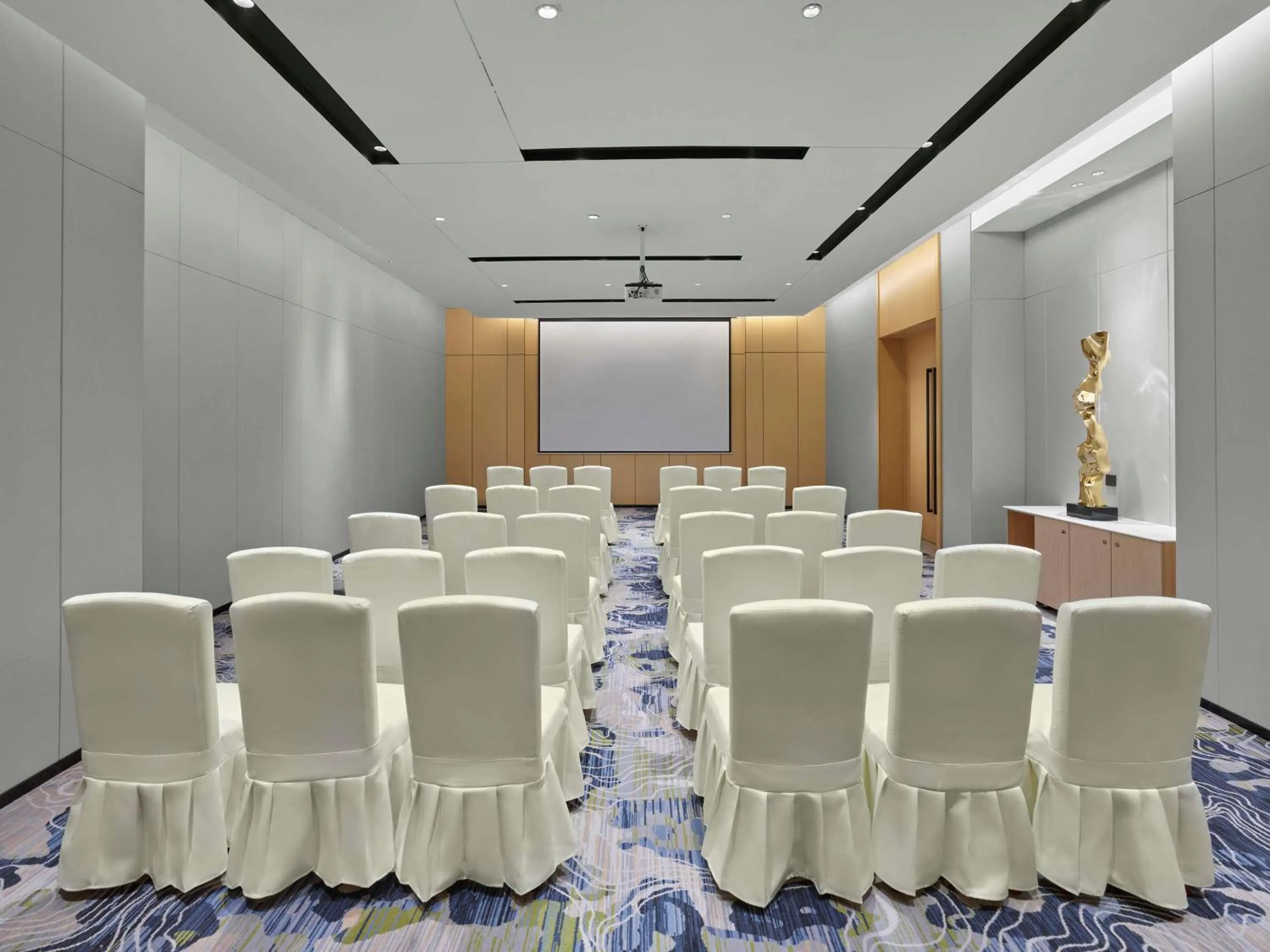 Meeting/conference room in Hilton Garden Inn Anshan Haicheng