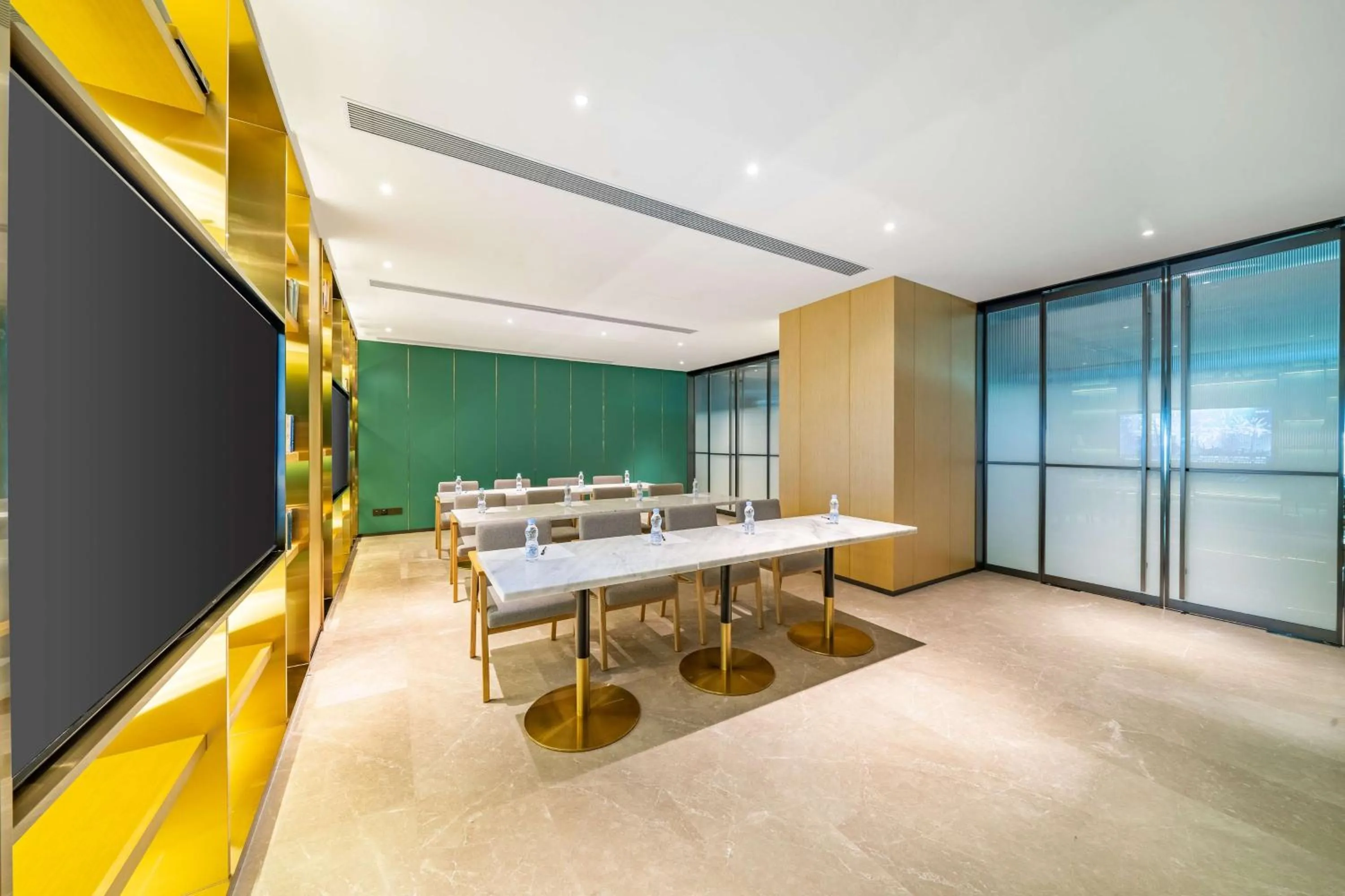 Meeting/conference room in Hilton Garden Inn Chengdu Kuanzhai Alley