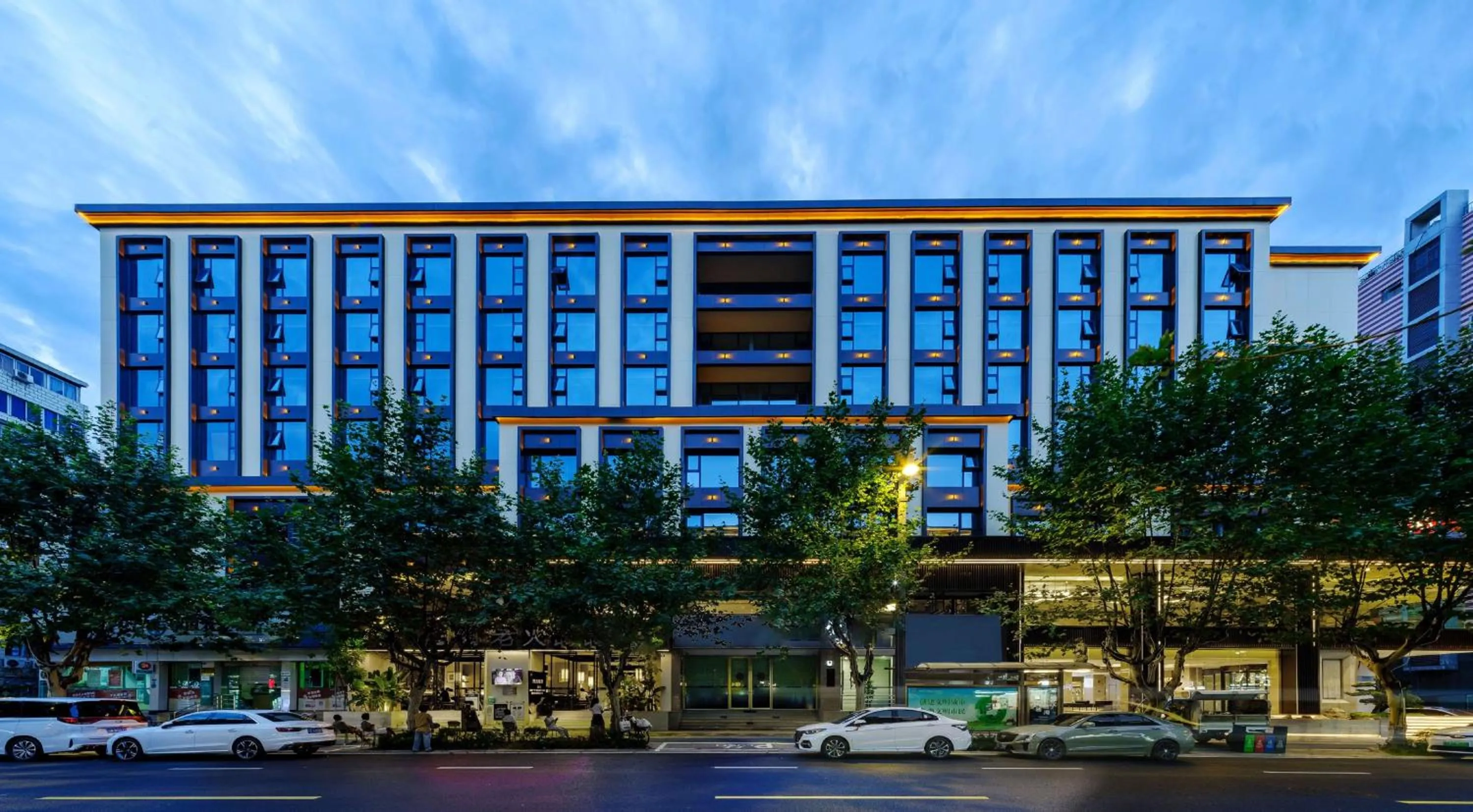 Property building in Hilton Garden Inn Chengdu Kuanzhai Alley