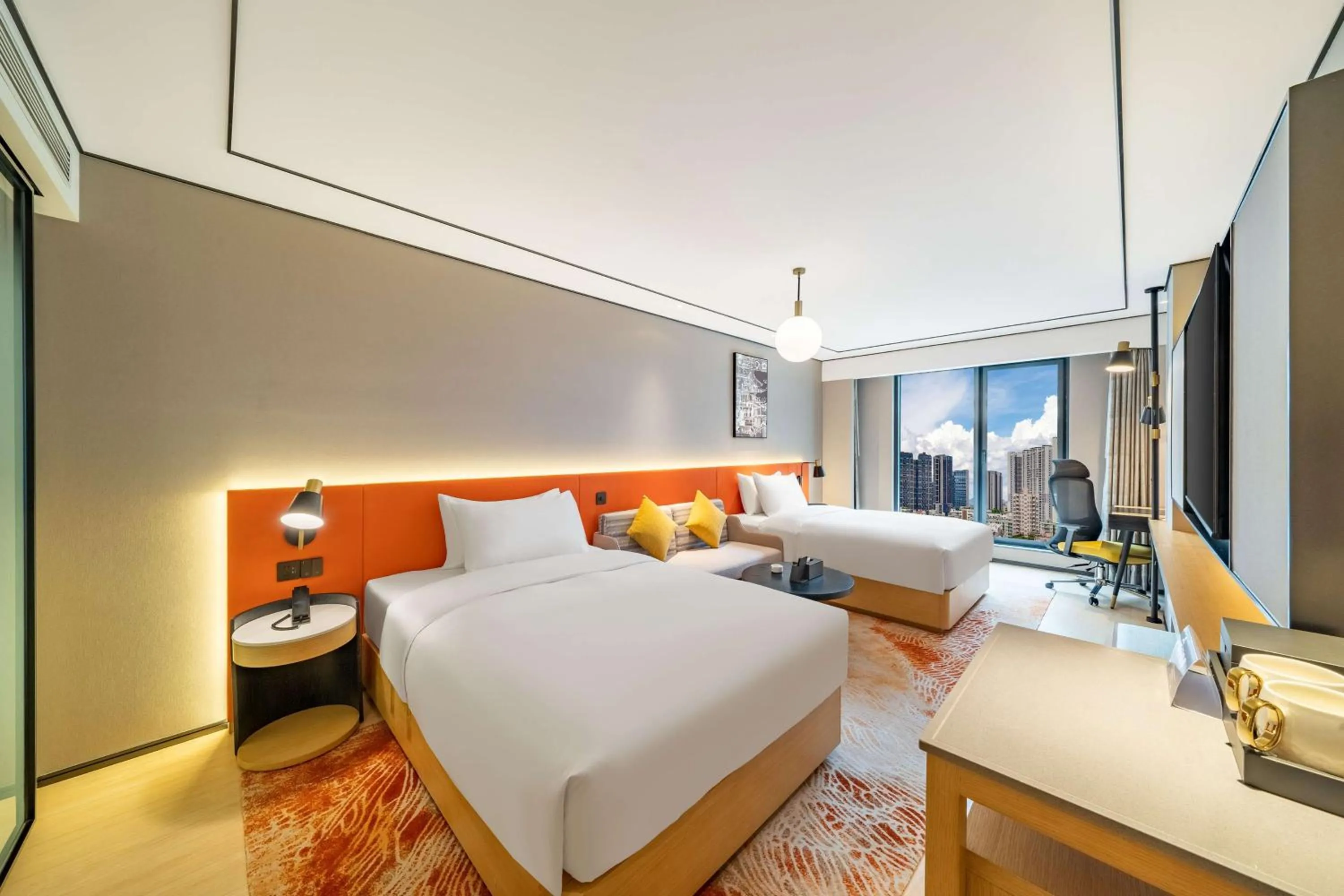 Bed in Hilton Garden Inn Chengdu Kuanzhai Alley