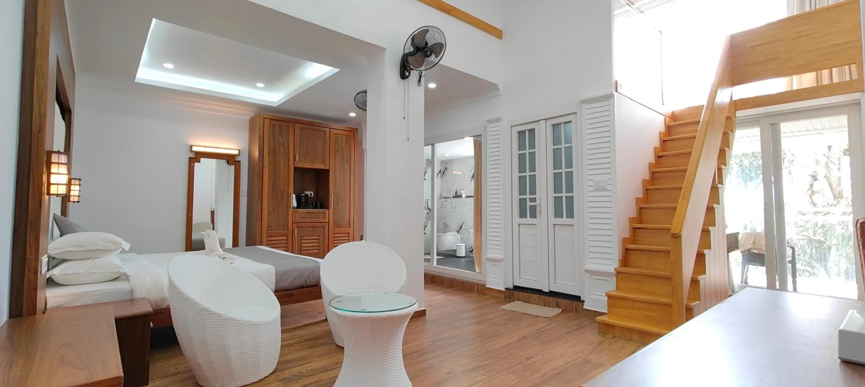 Living room in HOTEL WHITE HOUSE, Munnar