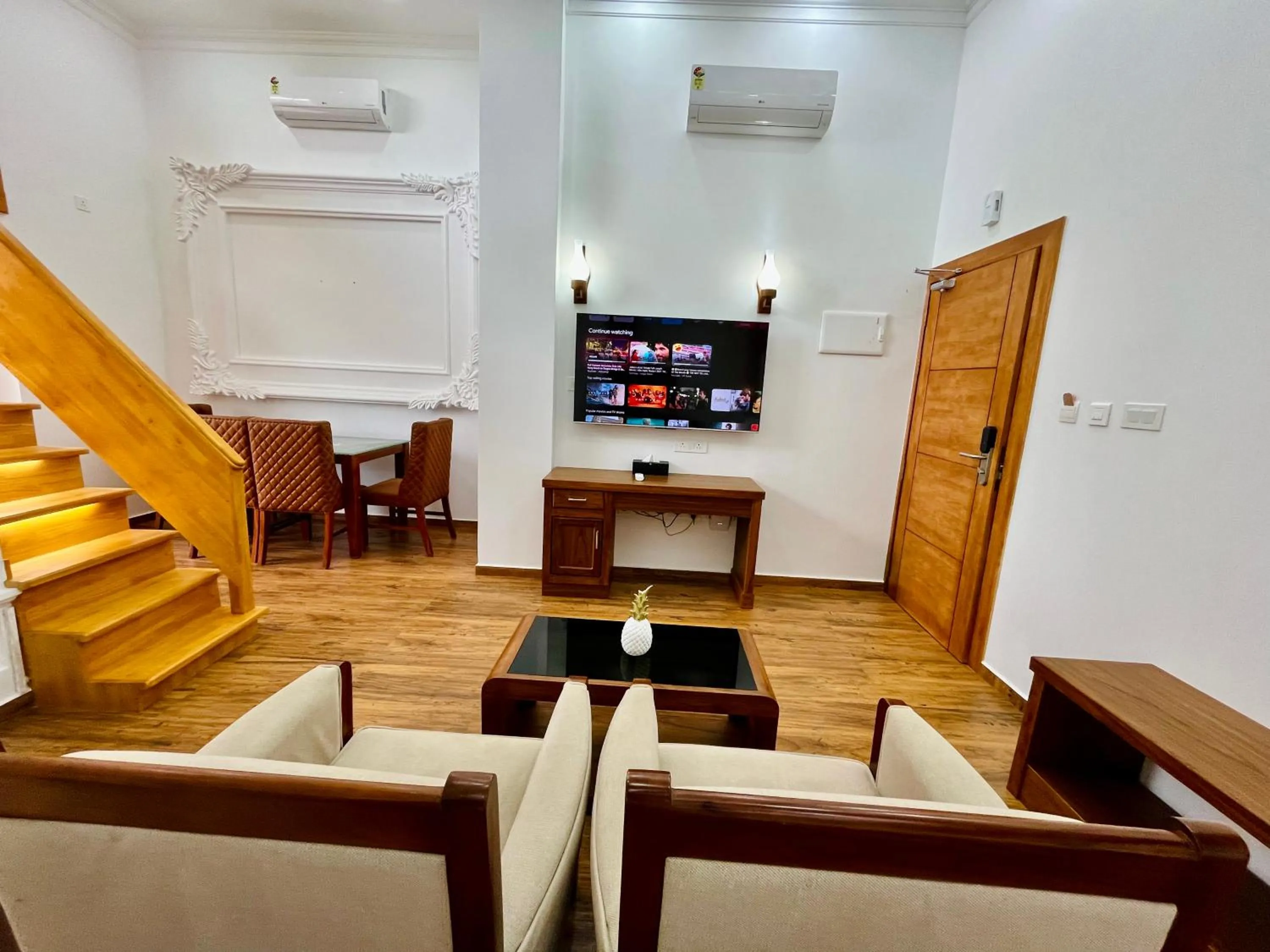 TV and multimedia in HOTEL WHITE HOUSE, Munnar