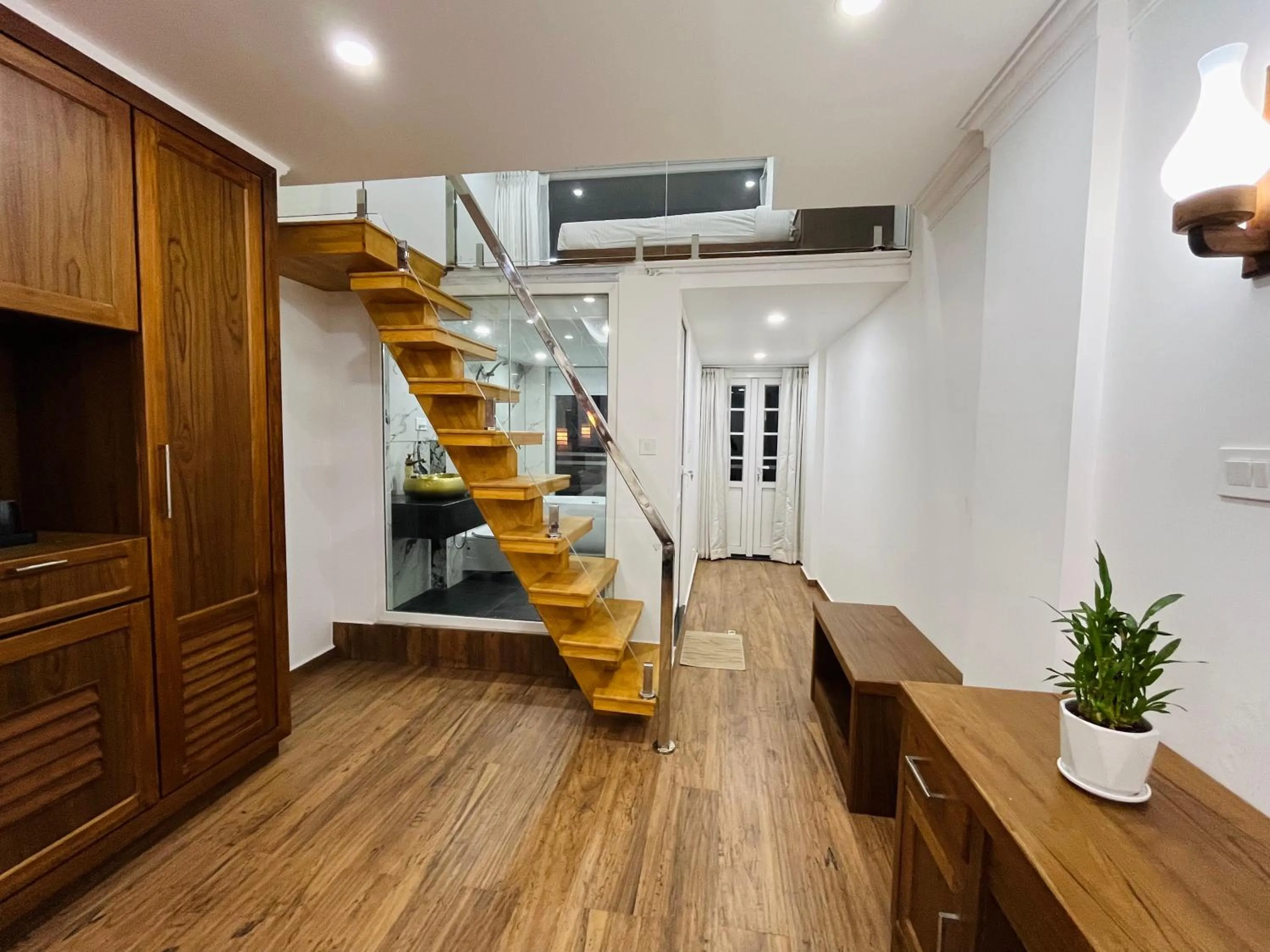Living room in HOTEL WHITE HOUSE, Munnar