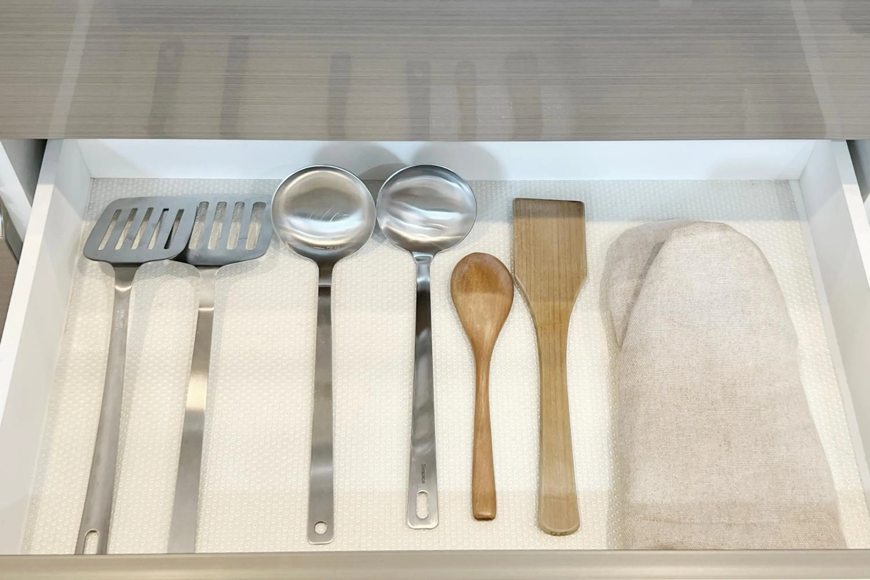 Photo of the whole room in La Hacienda Marina Bay Chatan