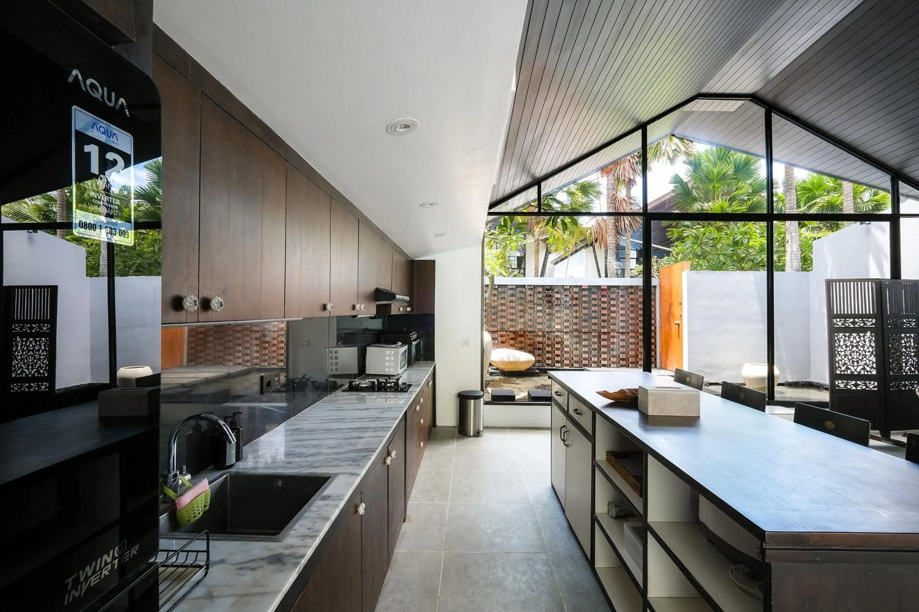 Kitchen or kitchenette in Inara Villa