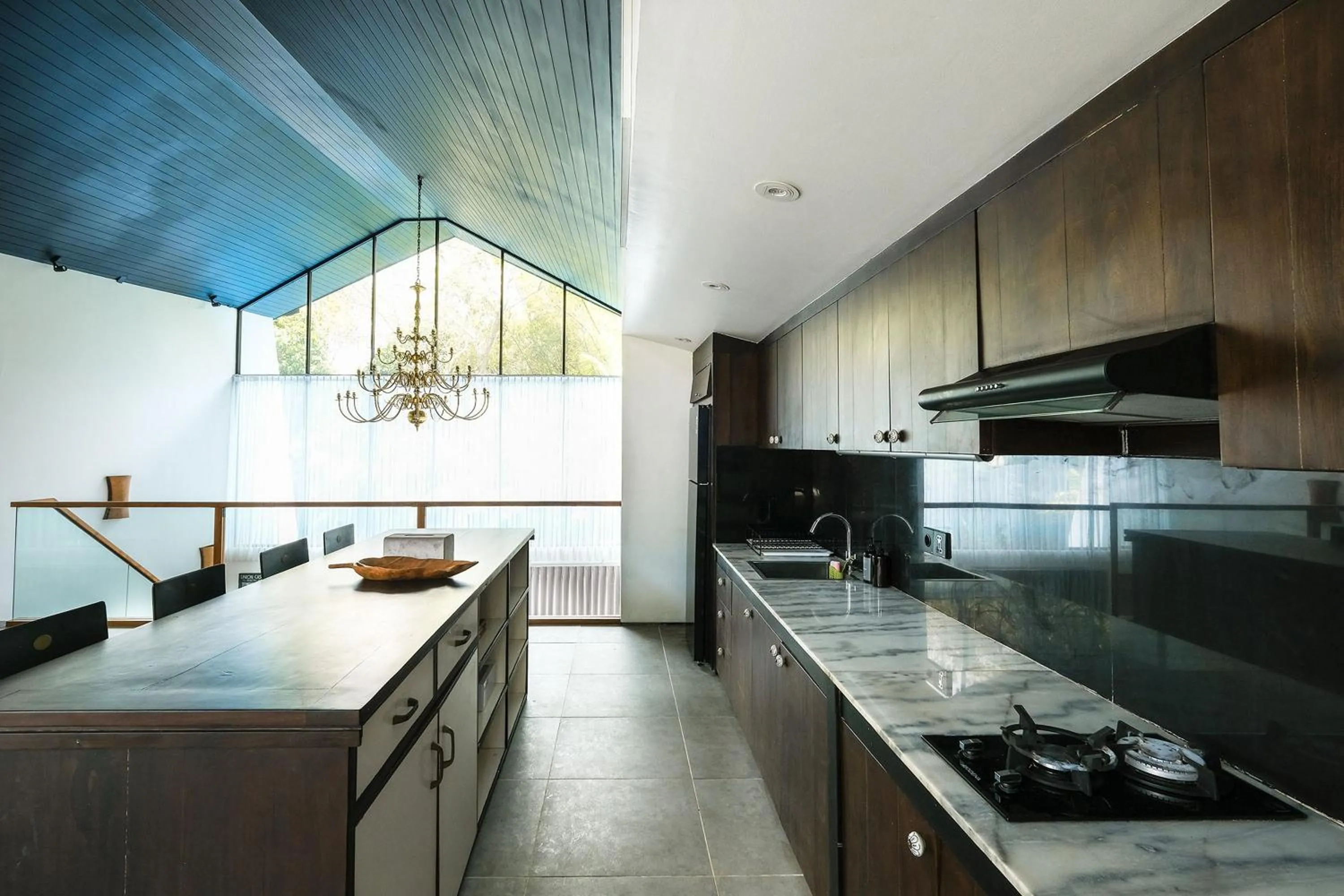 Kitchen or kitchenette in Inara Villa