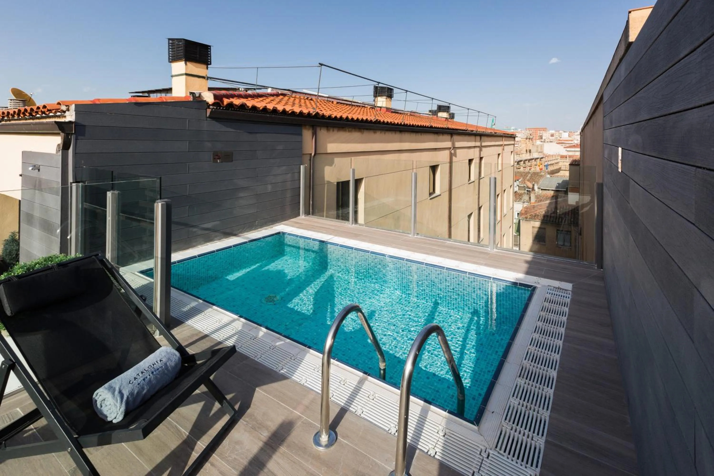 Pool view in Catalonia Plaza Mayor Salamanca