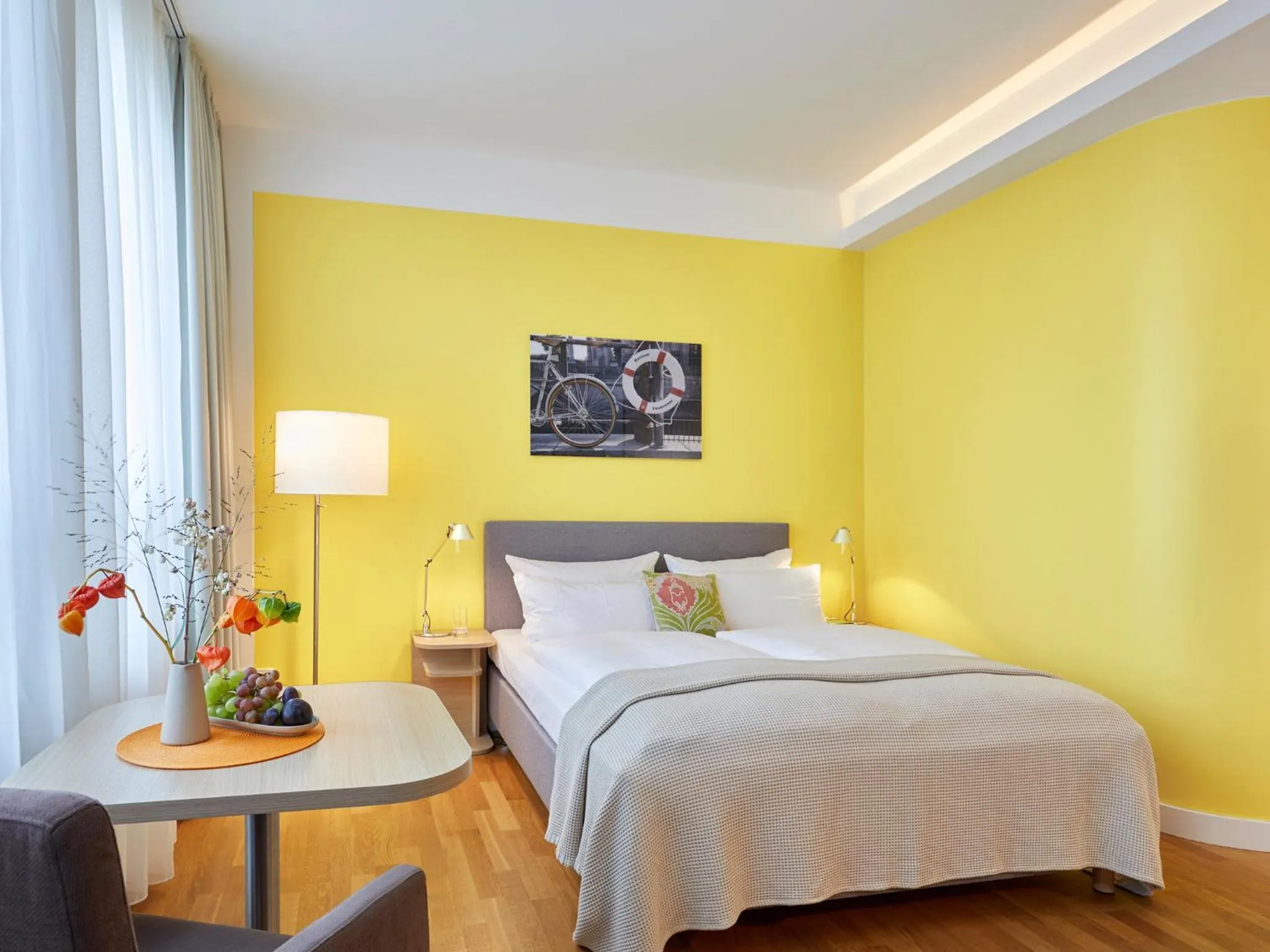 Photo of the whole room, Bed in Flottwell Berlin Hotel & Residenz am Park