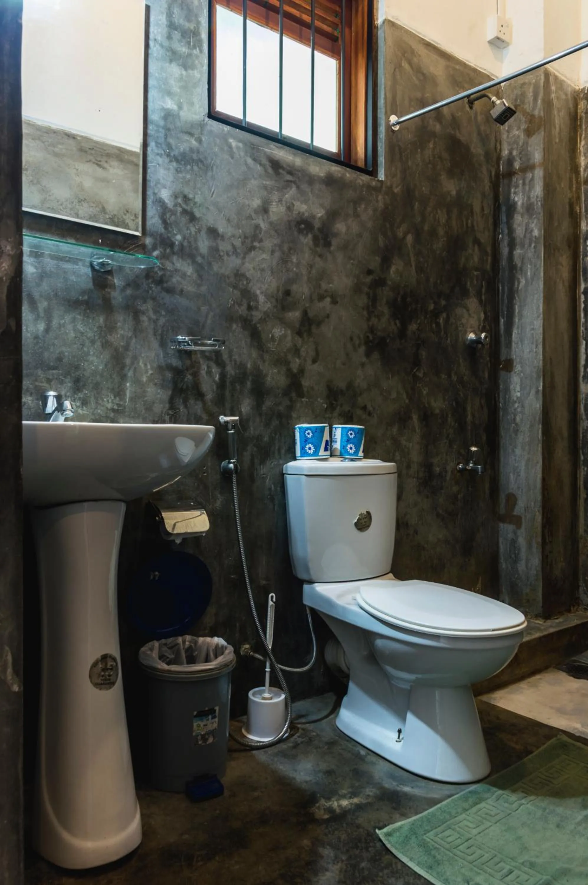 Colombo Beach Hostel