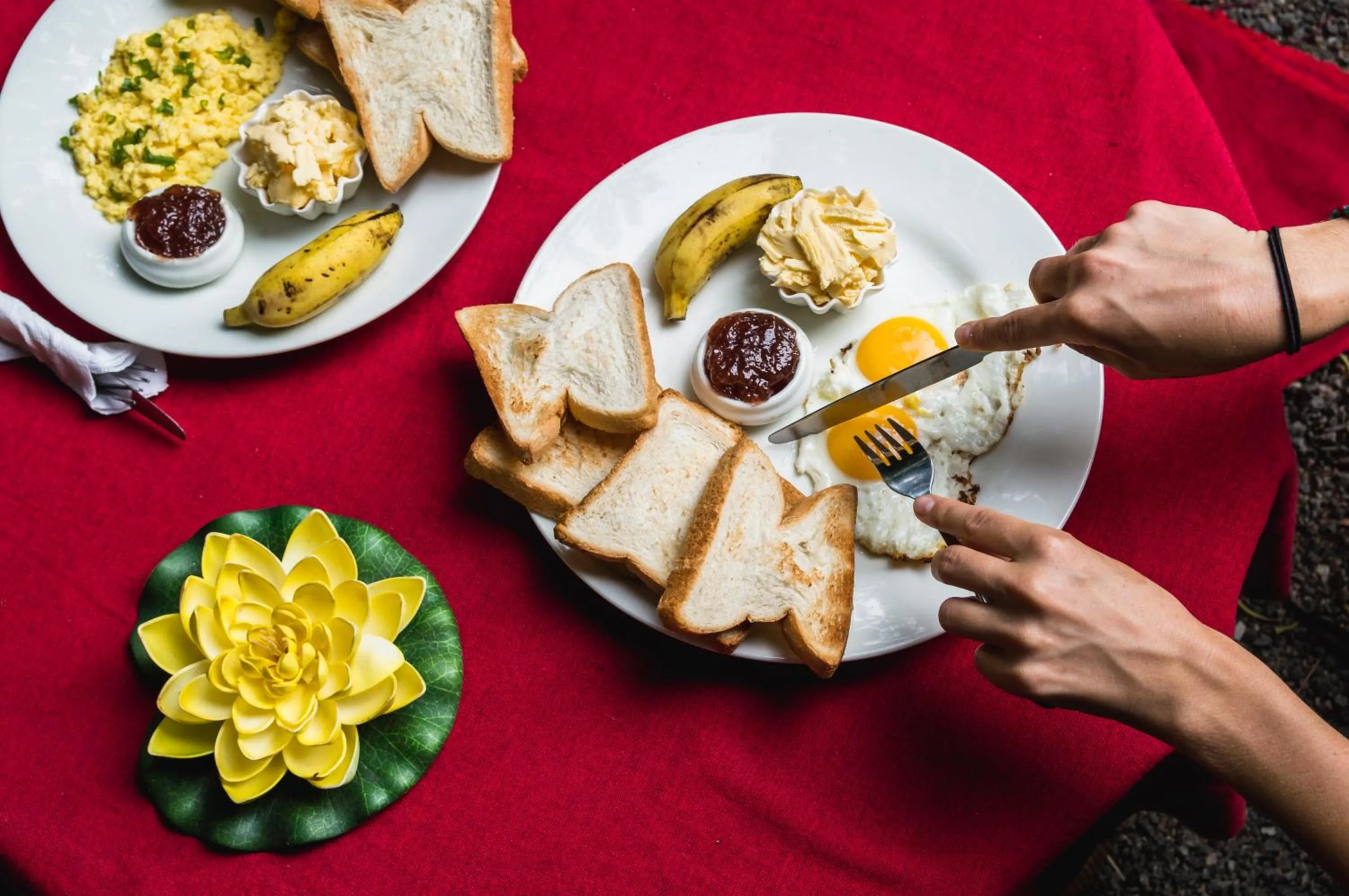 Breakfast in Colombo Beach Hostel
