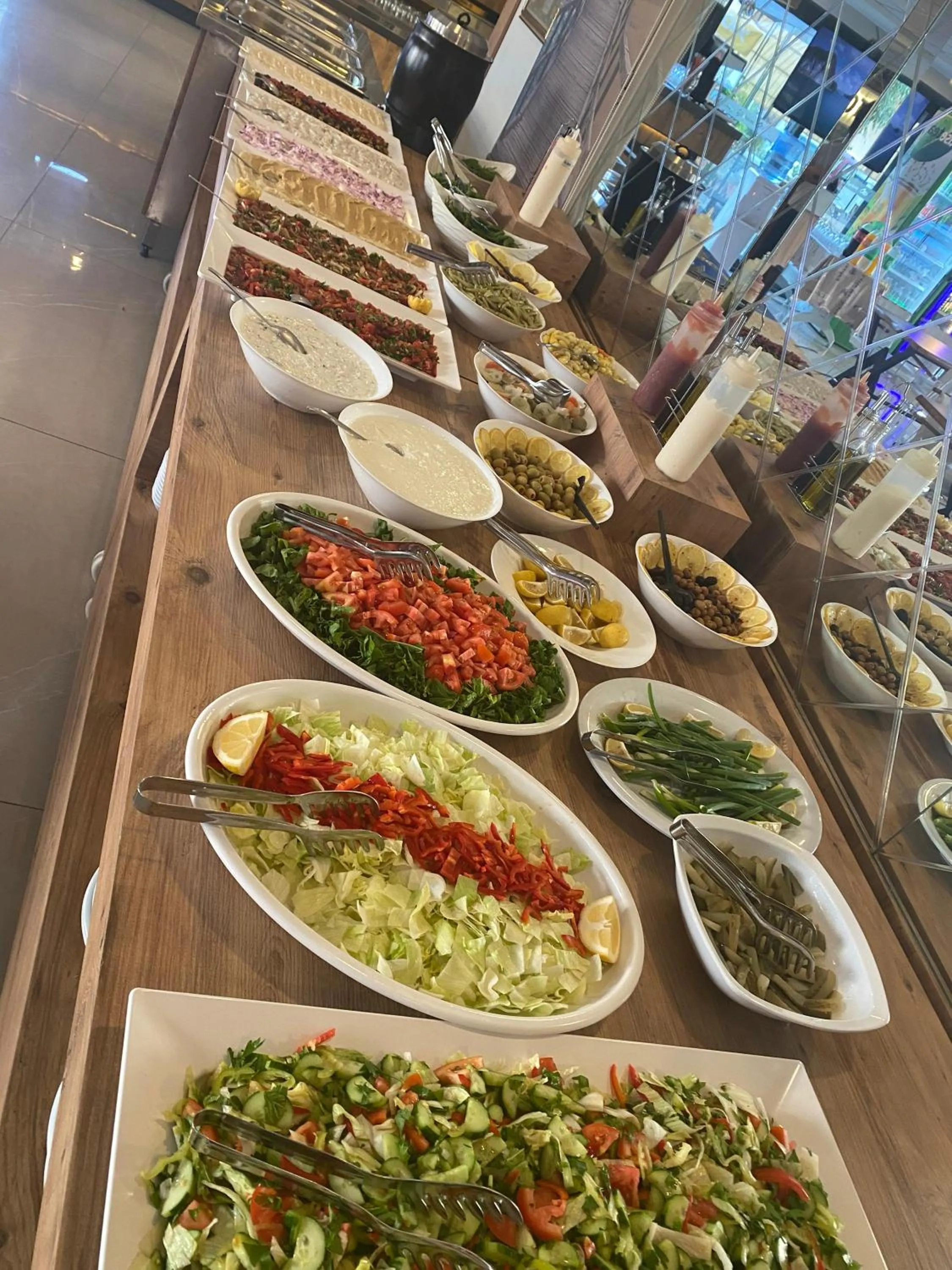 Dinner in Akdeniz Yaşam Otel