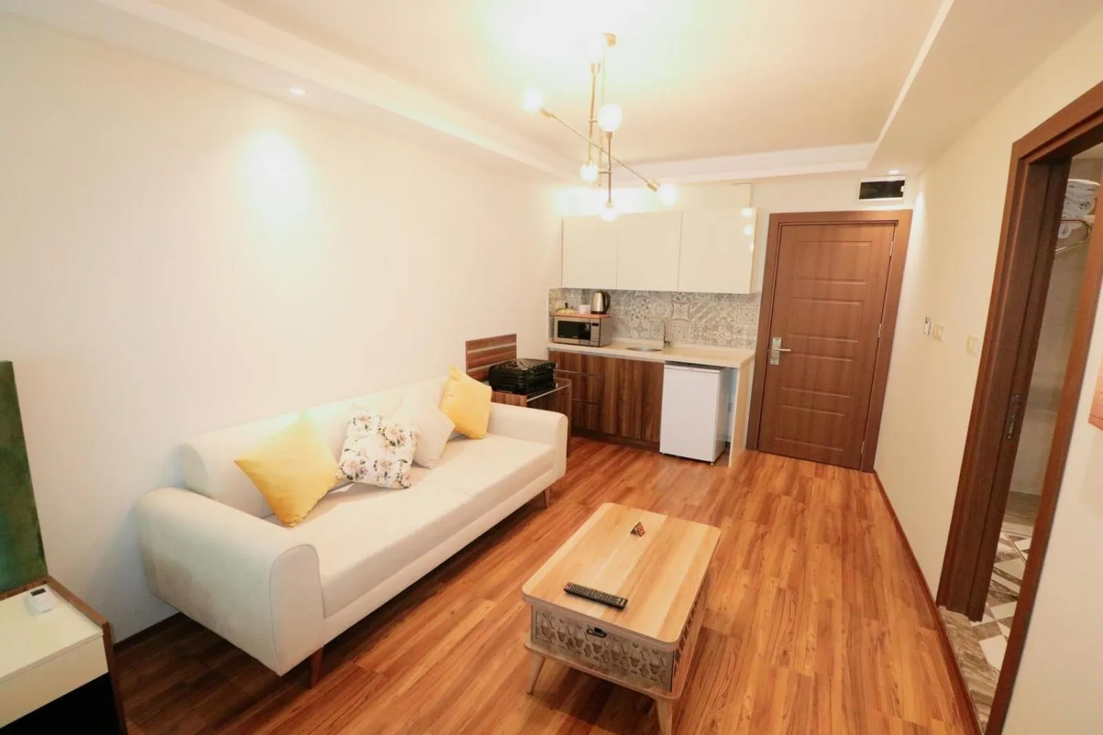 Seating area in Grand Luxury