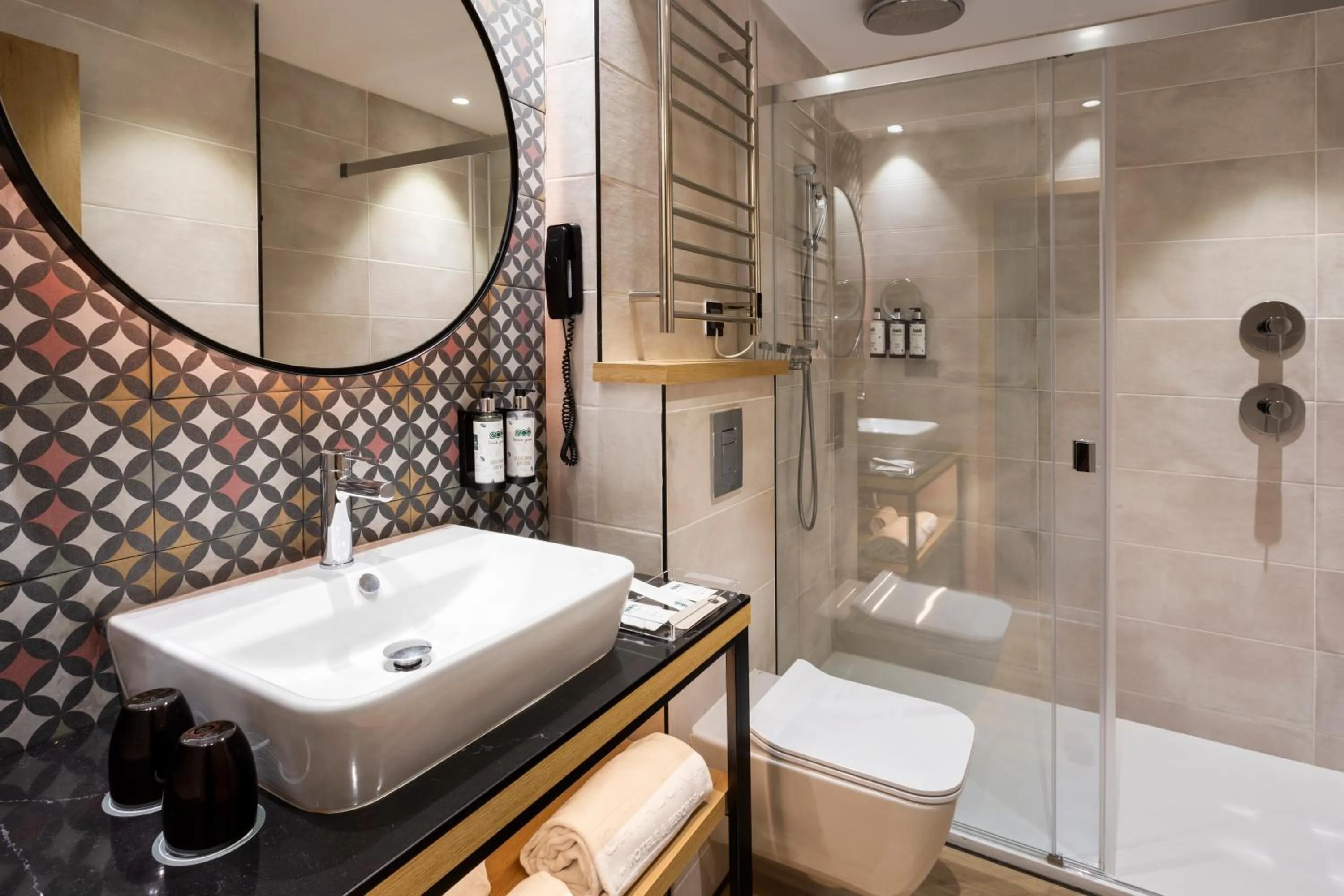 Toilet in Catalonia Excelsior