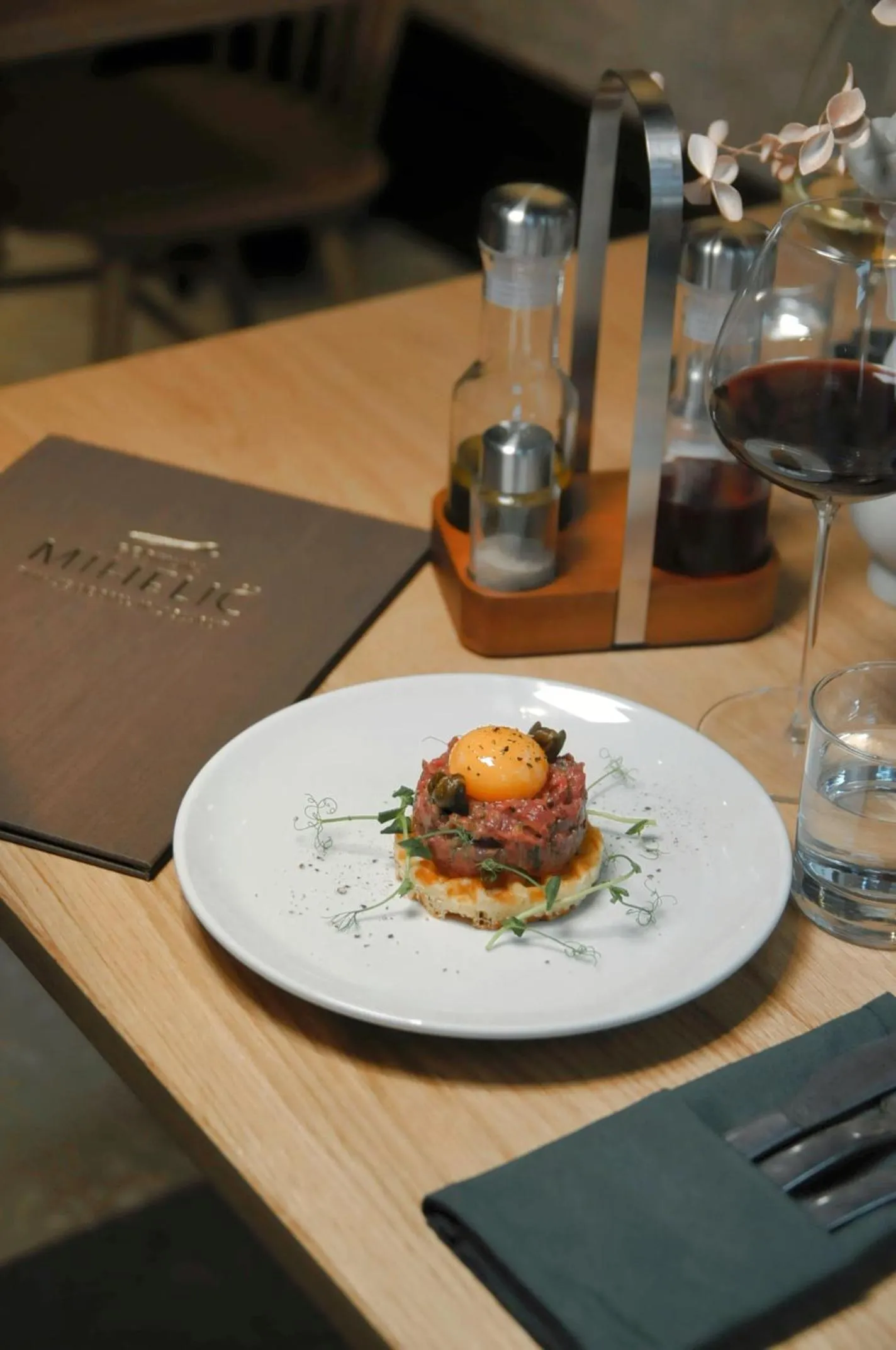 Restaurant/places to eat in Vila De Casa