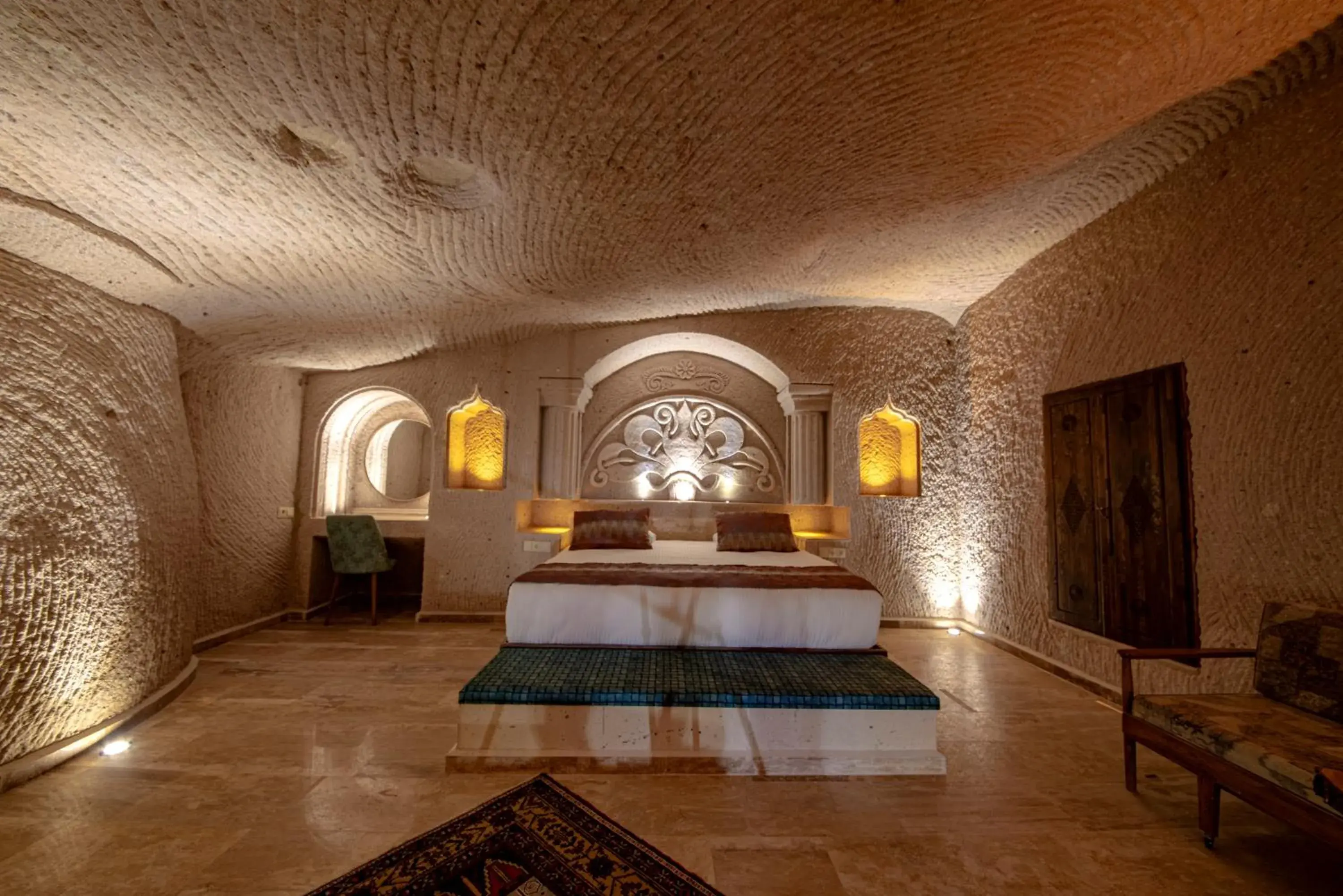 Queen Suite with Spa Bath in FARMER CAVE HOUSE Queen Suite with Spa Bath in FARMER CAVE HOUSE