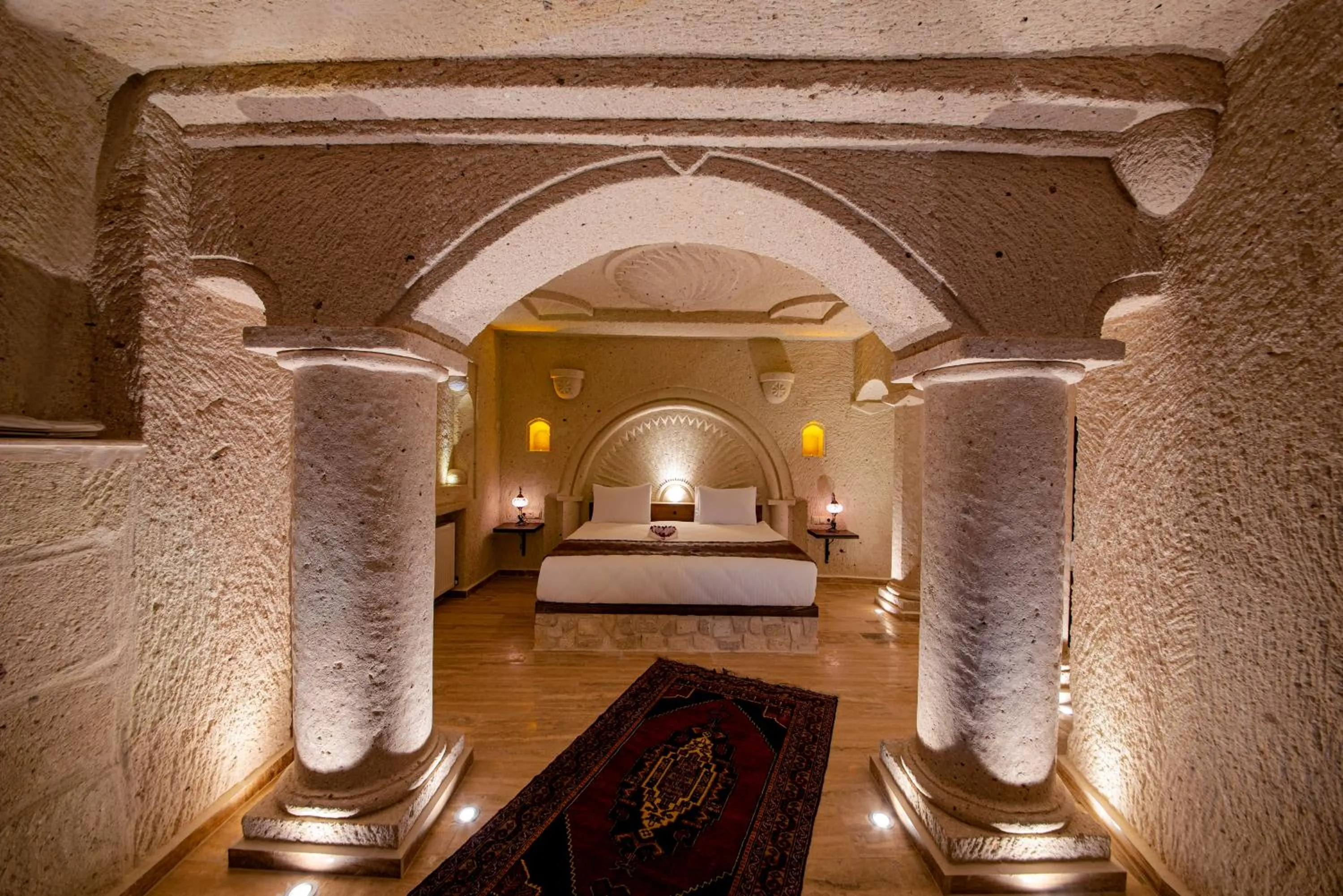 Bed in FARMER CAVE HOUSE