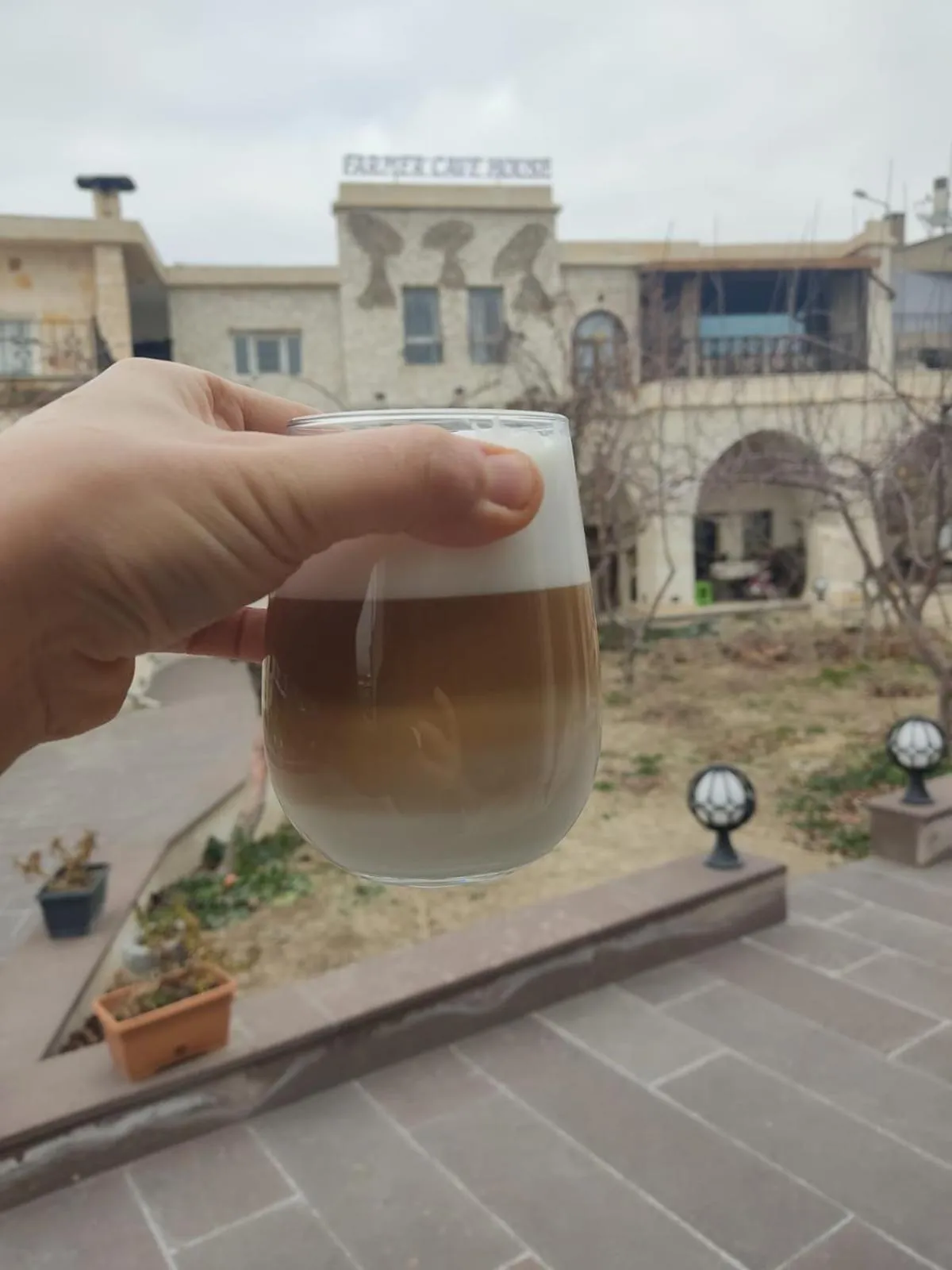 Drinks in FARMER CAVE HOUSE