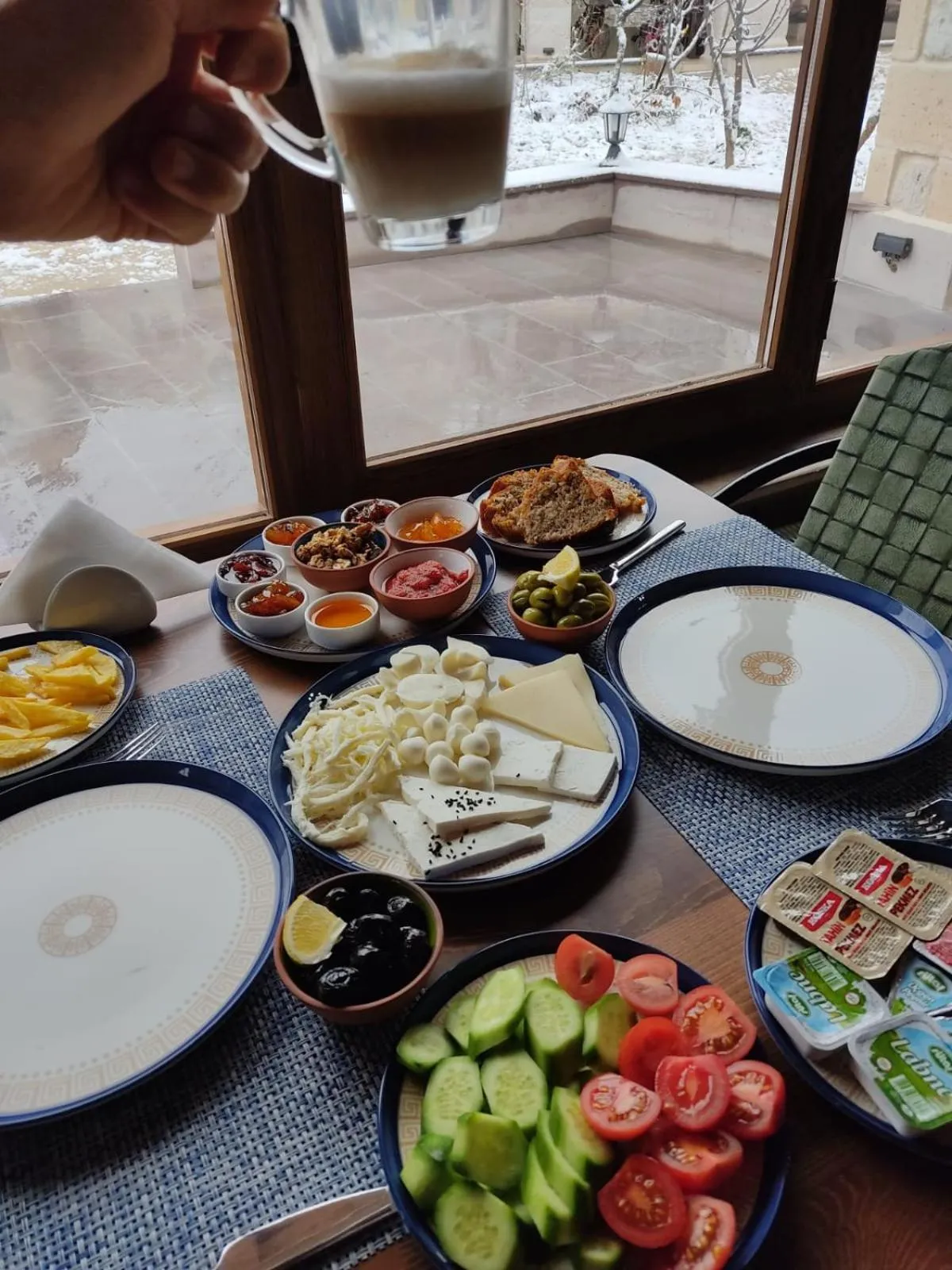 Restaurant/places to eat in FARMER CAVE HOUSE