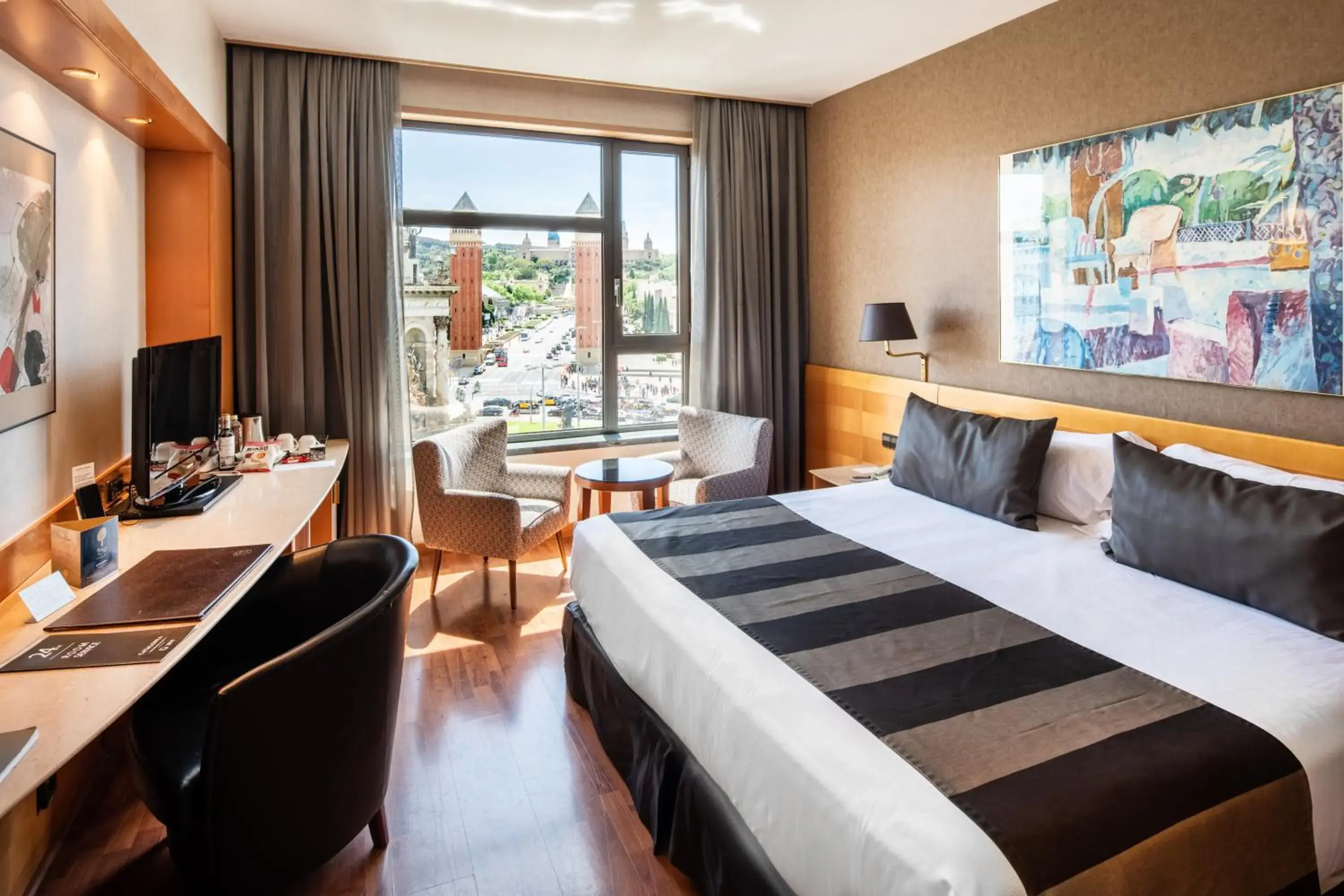 Double or Twin Room with City View in Catalonia Barcelona Plaza Double or Twin Room with City View in Catalonia Barcelona Plaza