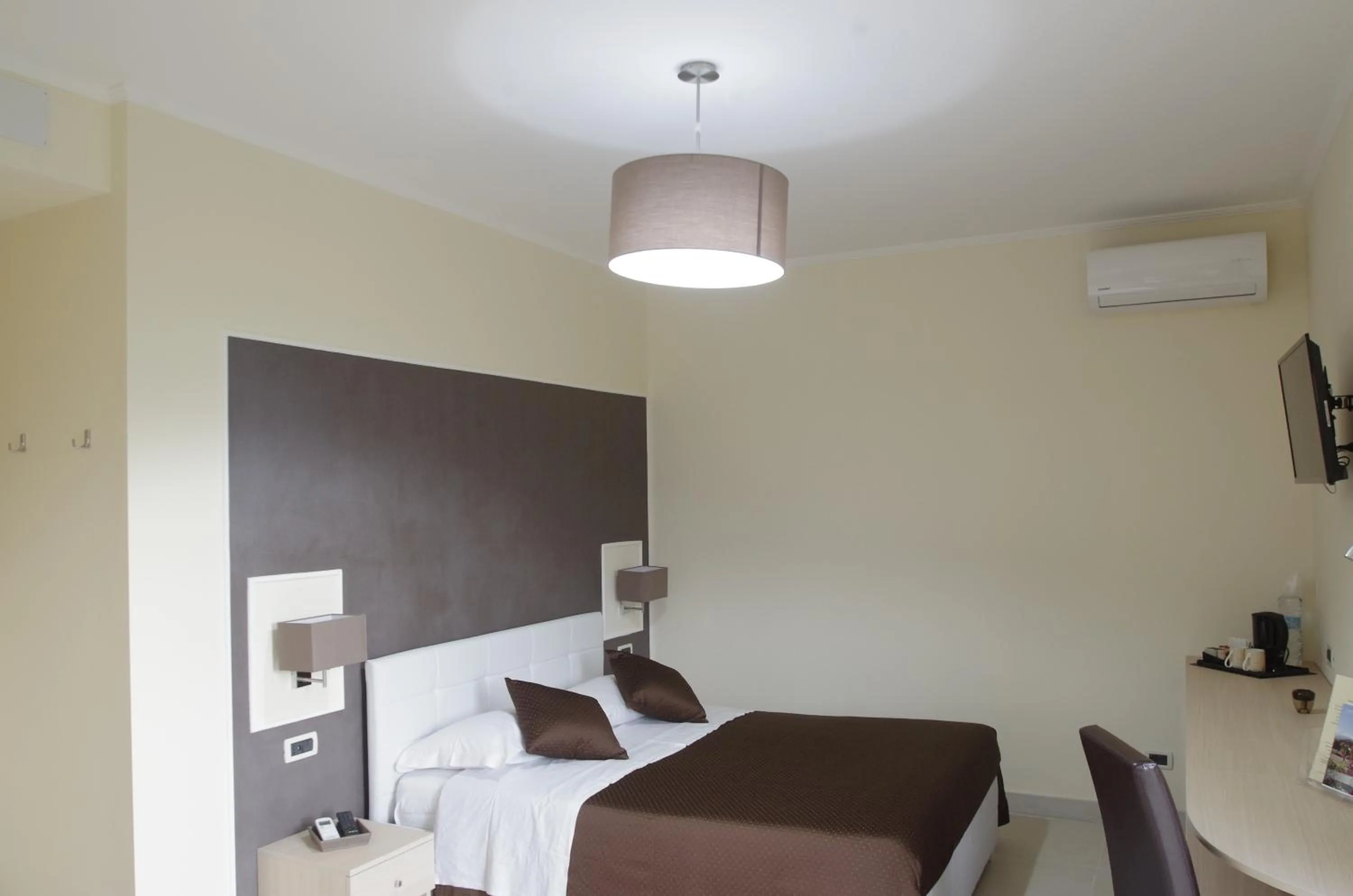 Photo of the whole room, Bed in B&B Villa Valentina