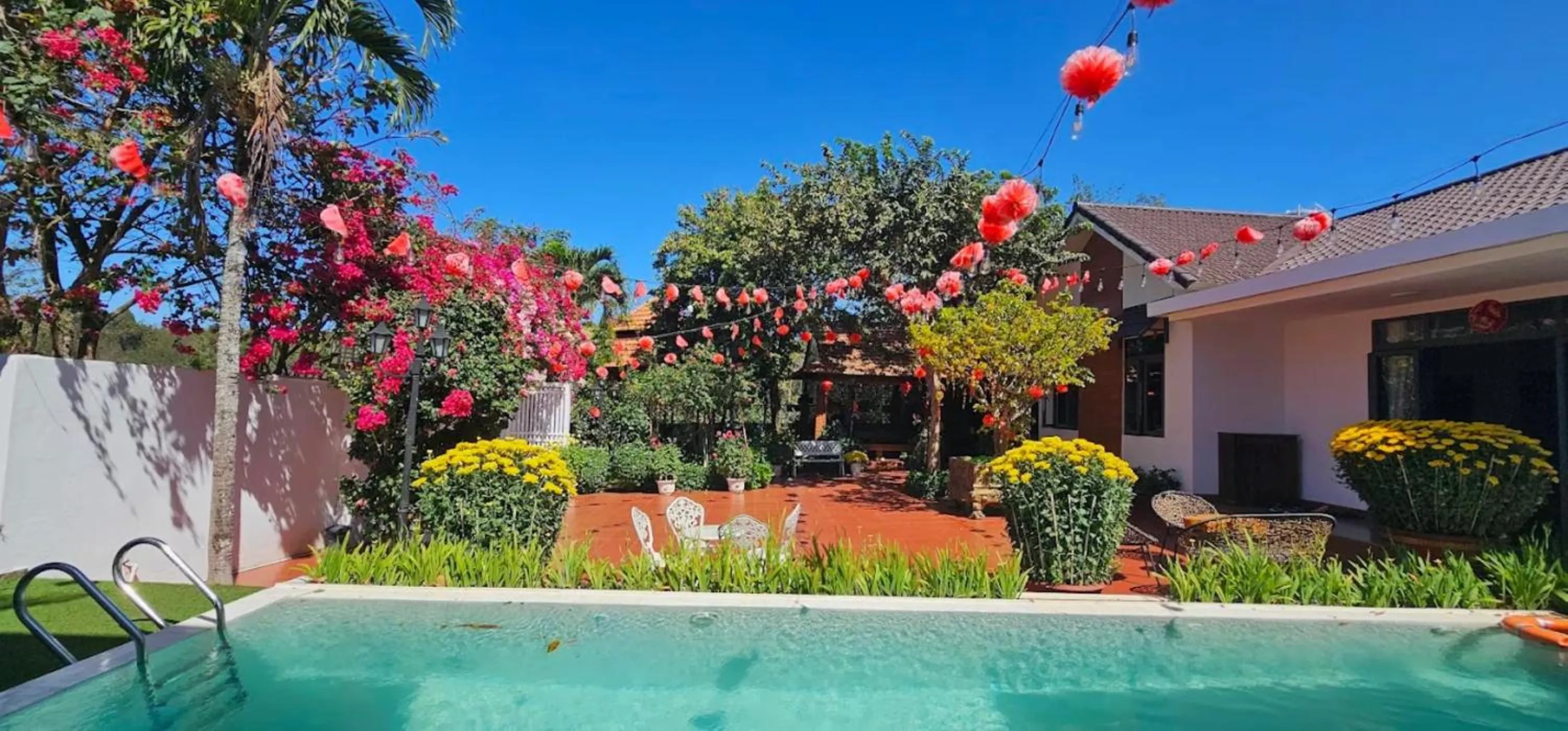 Garden view in Ninh Hoa Garden