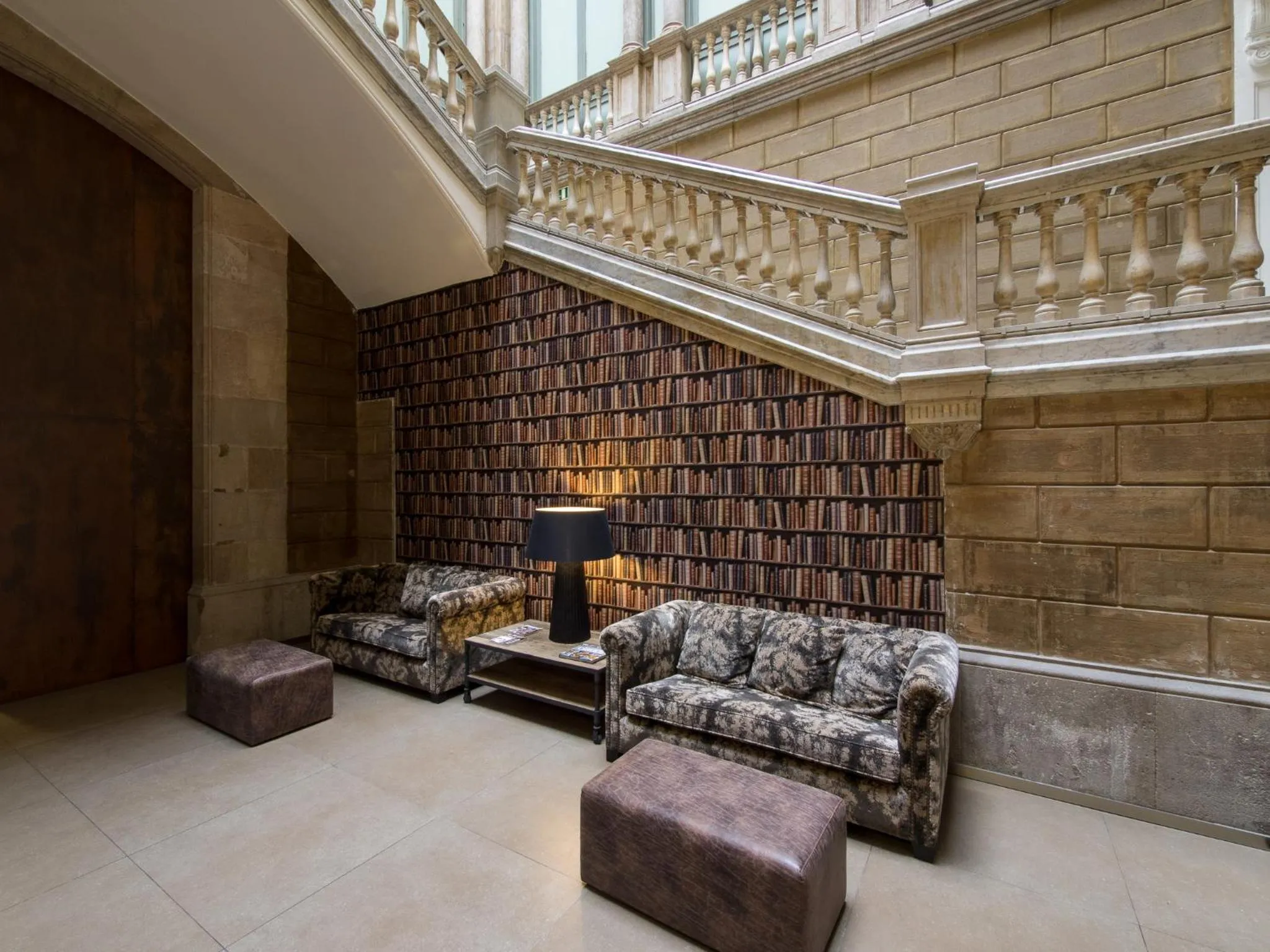 Living room in Catalonia Portal de l'Angel