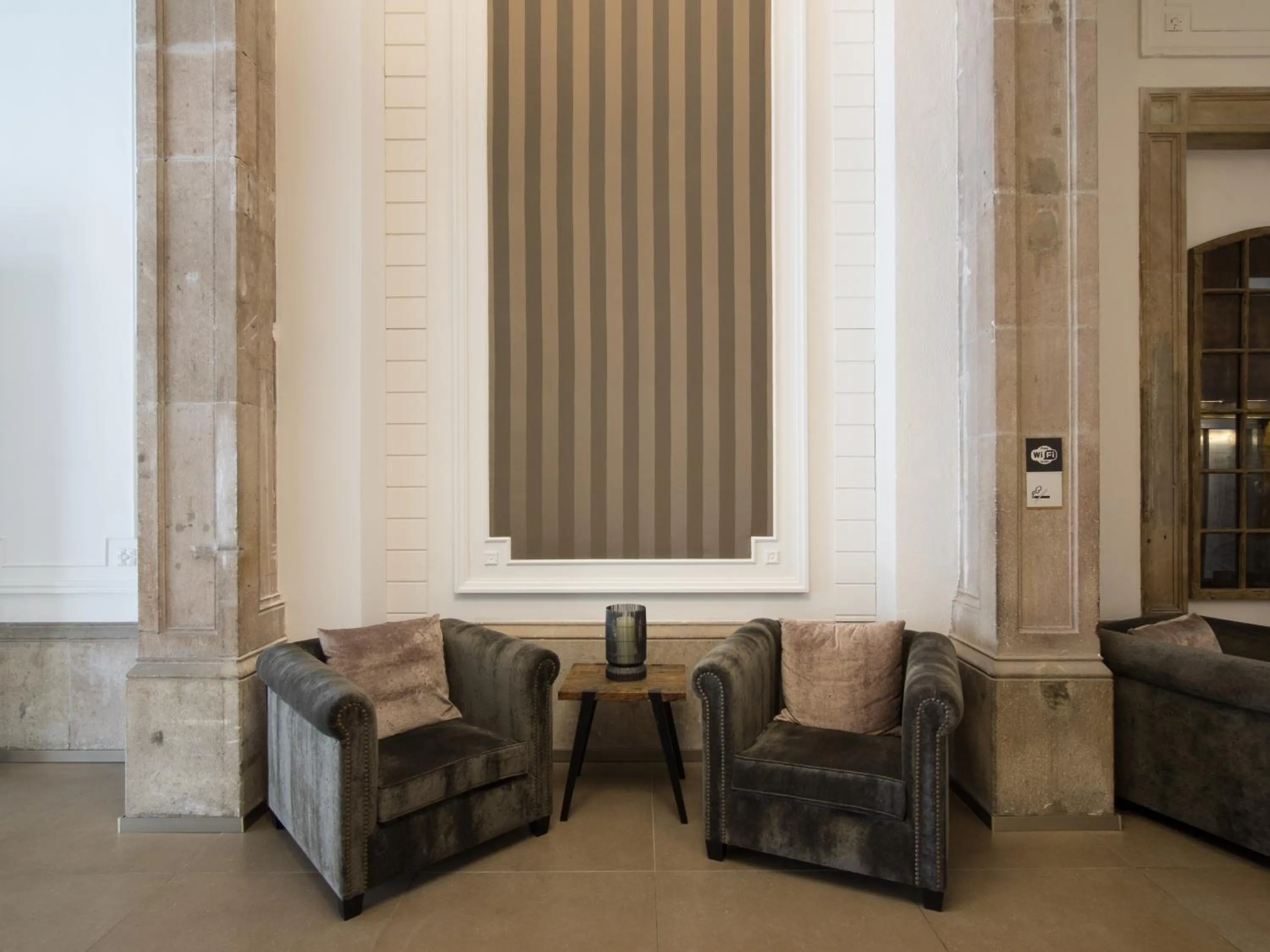 Living room in Catalonia Portal de l'Angel