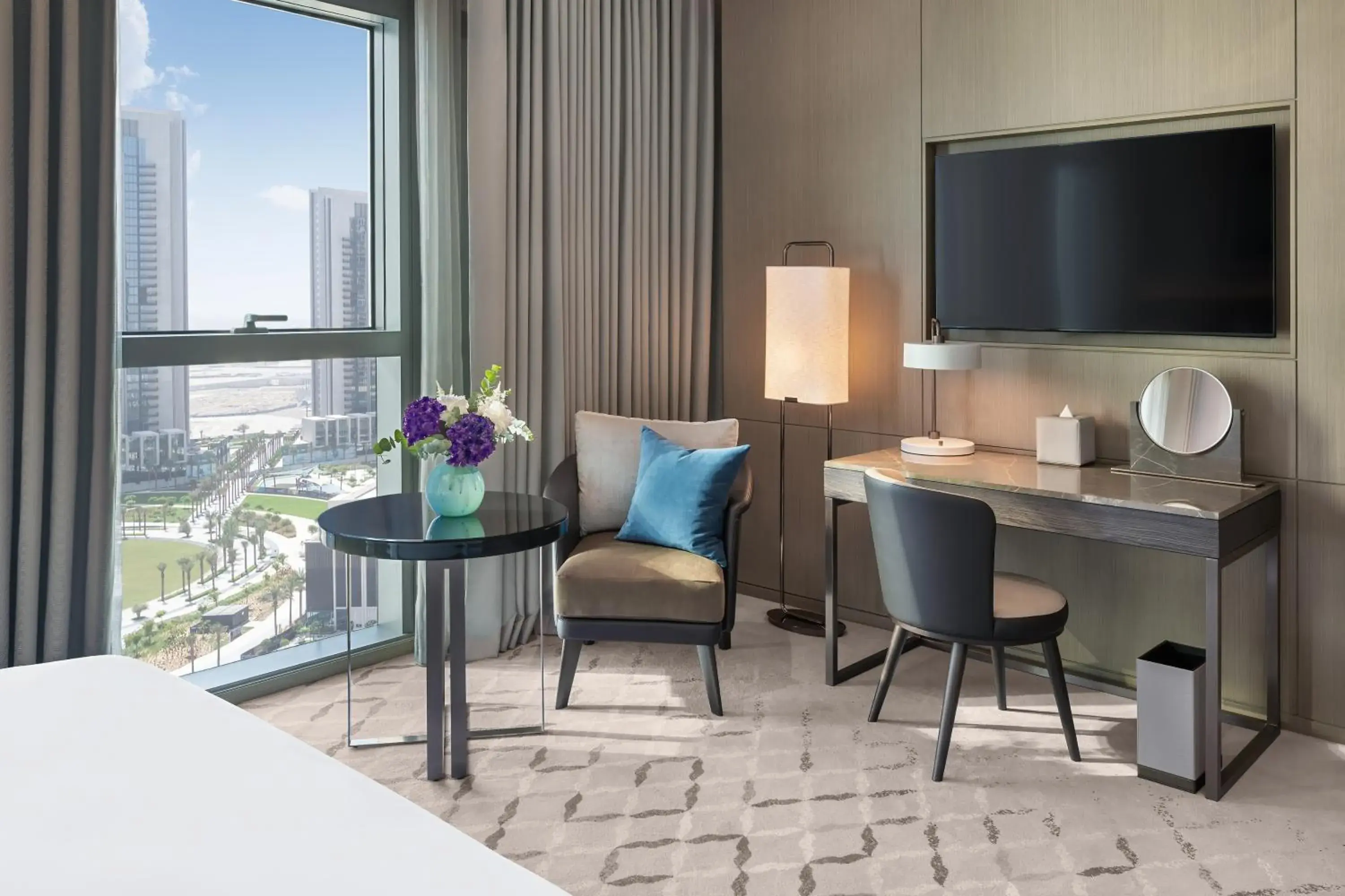 City View Club Room with Club Lounge access - single occupancy - Afternoon Tea, Evening Drinks & Canapes, all-day refreshments King Bed in Address Creek Harbour City View Club Room with Club Lounge access - single occupancy - Afternoon Tea, Evening Drinks & Canapes, all-day refreshments King Bed in Address Creek Harbour